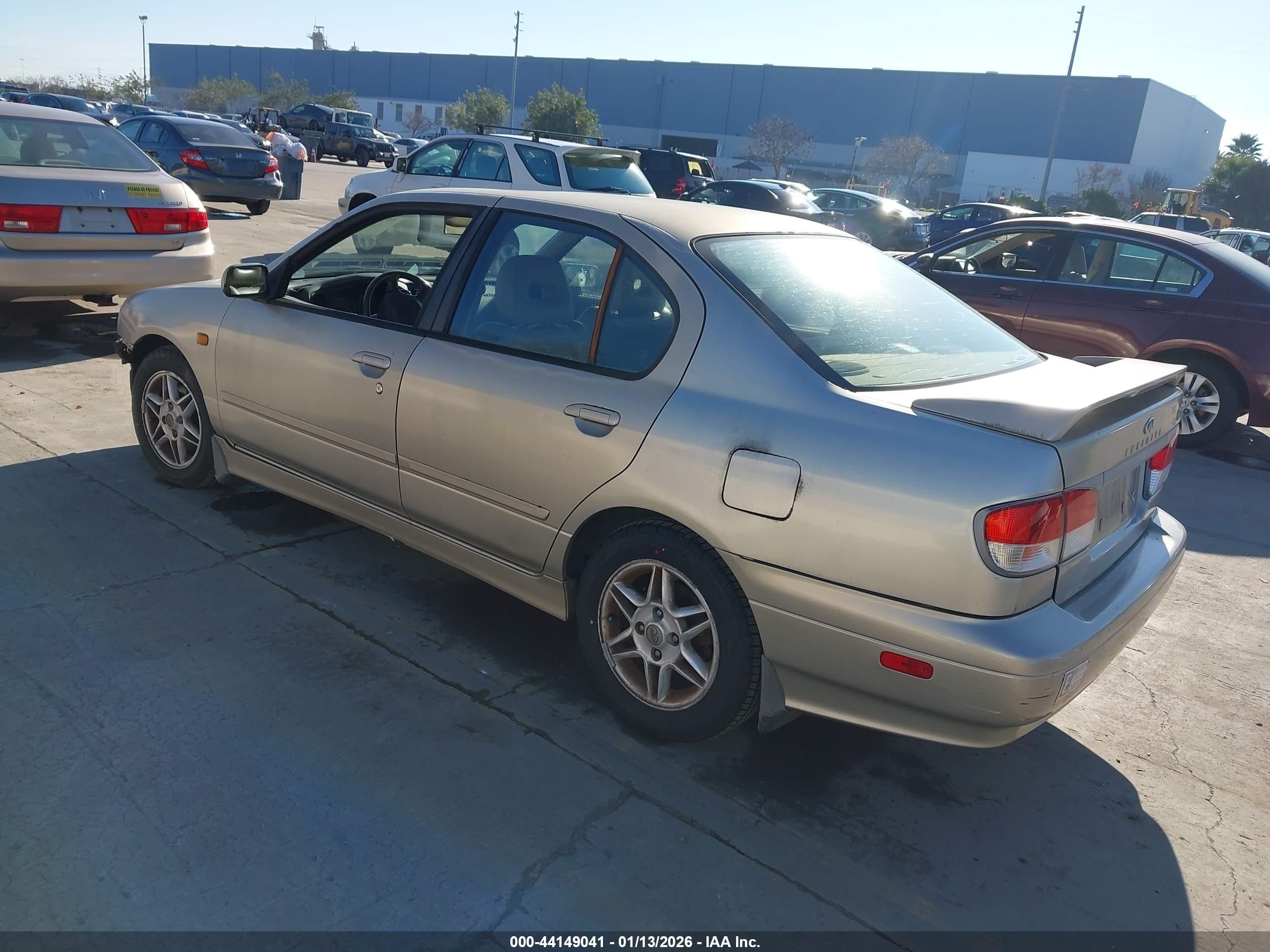 1999 Infiniti G20 Standard/touring Gold vin: JNKCP11A7XT016032