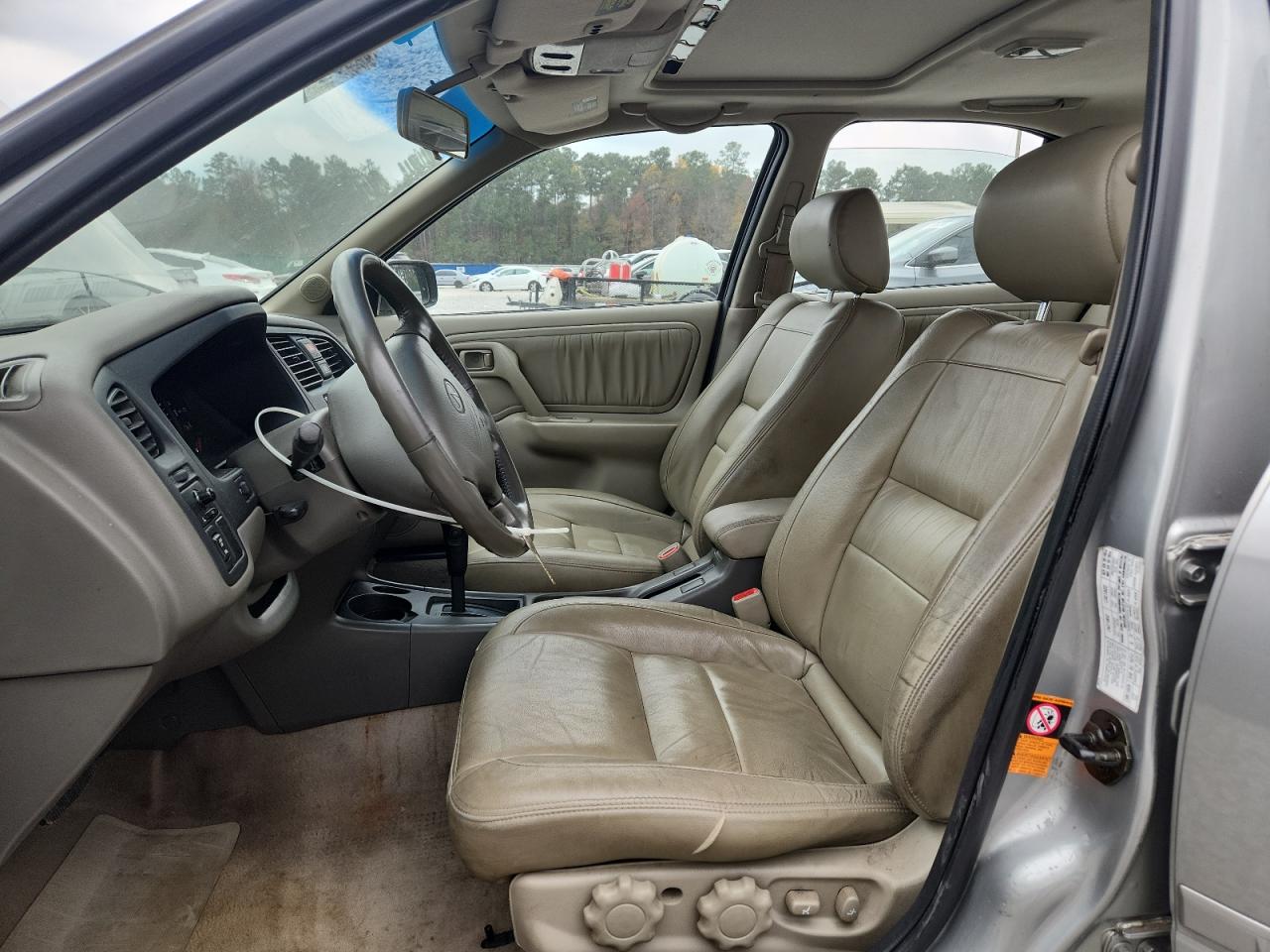 1999 Infiniti G20 Серебряный vin: JNKCP11A8XT017853