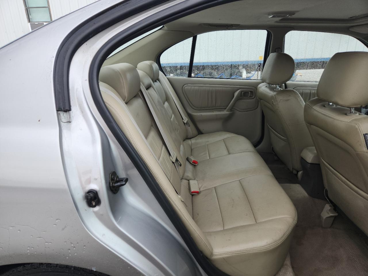 1999 Infiniti G20 Серебряный vin: JNKCP11A8XT017853