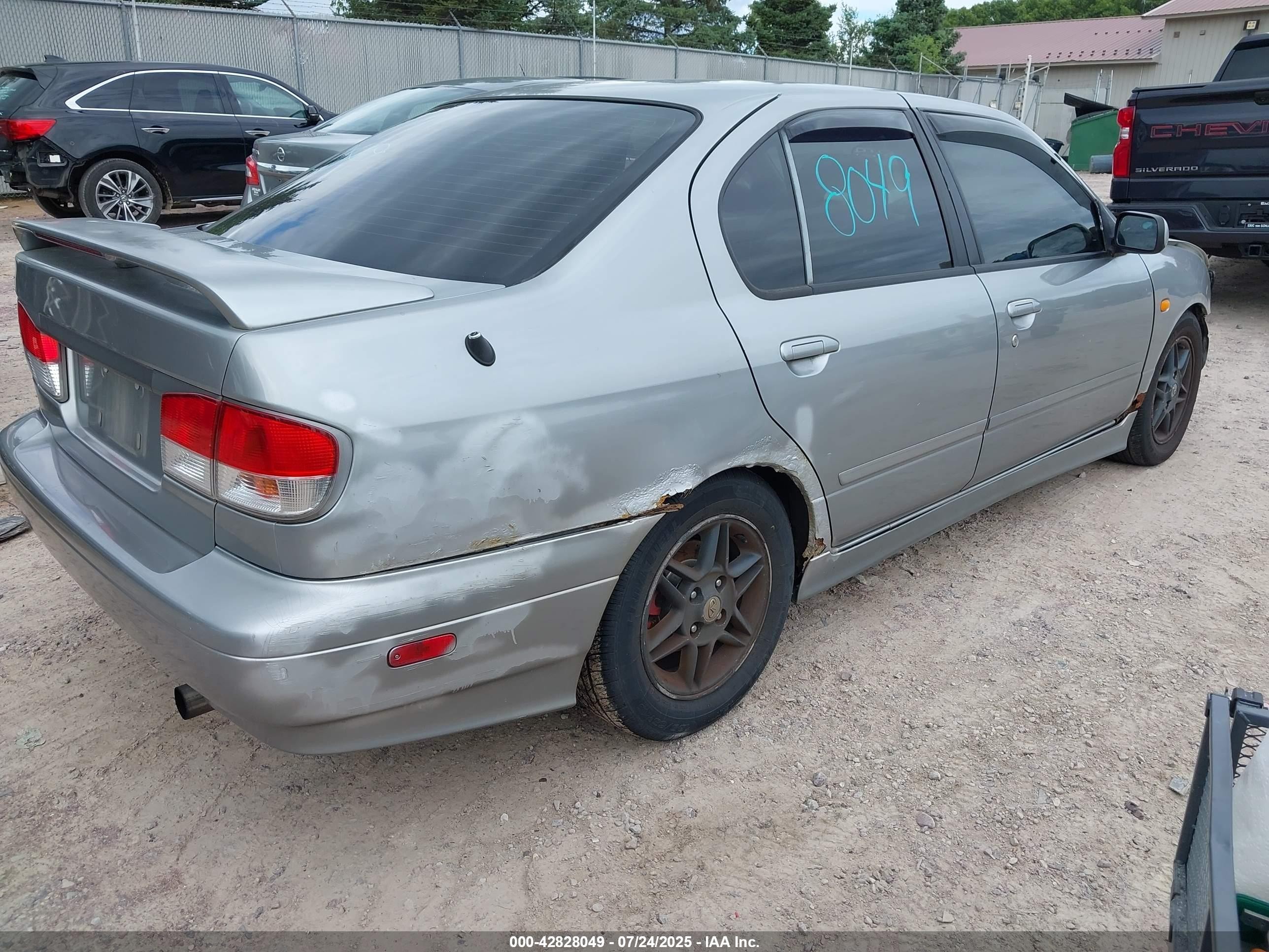 1999 Infiniti G20 Standard/touring Silver vin: JNKCP11A8XT019604