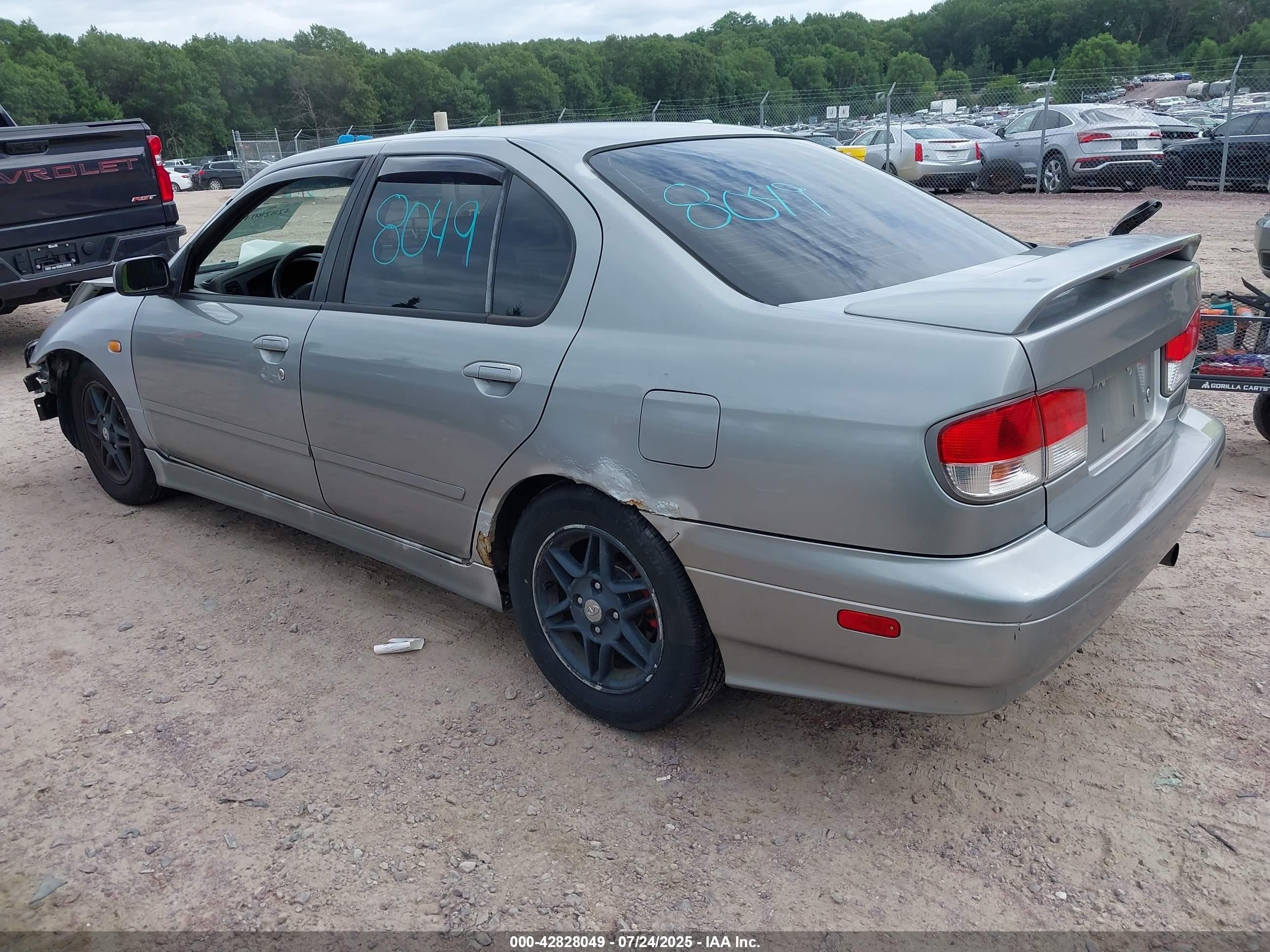 1999 Infiniti G20 Standard/touring Silver vin: JNKCP11A8XT019604