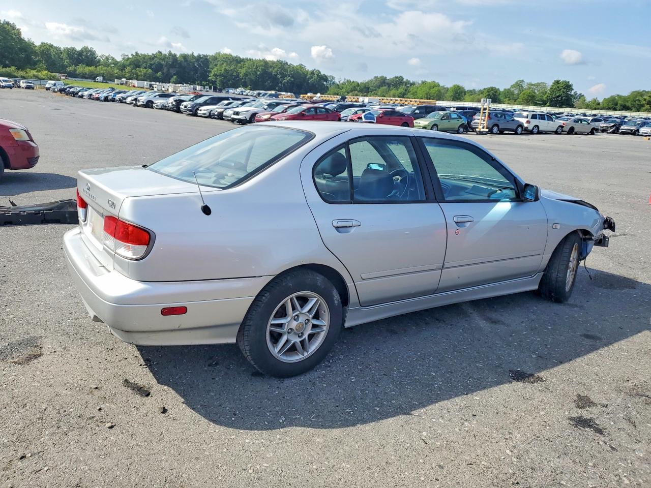 2002 Infiniti G20 Base Silver vin: JNKCP11A92T508280