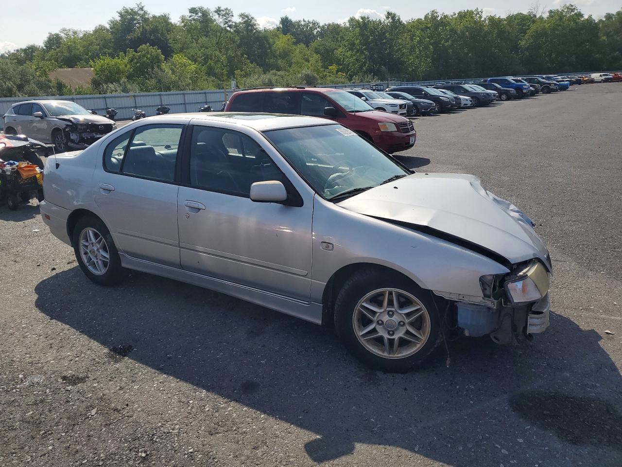 2002 Infiniti G20 Base Silver vin: JNKCP11A92T508280