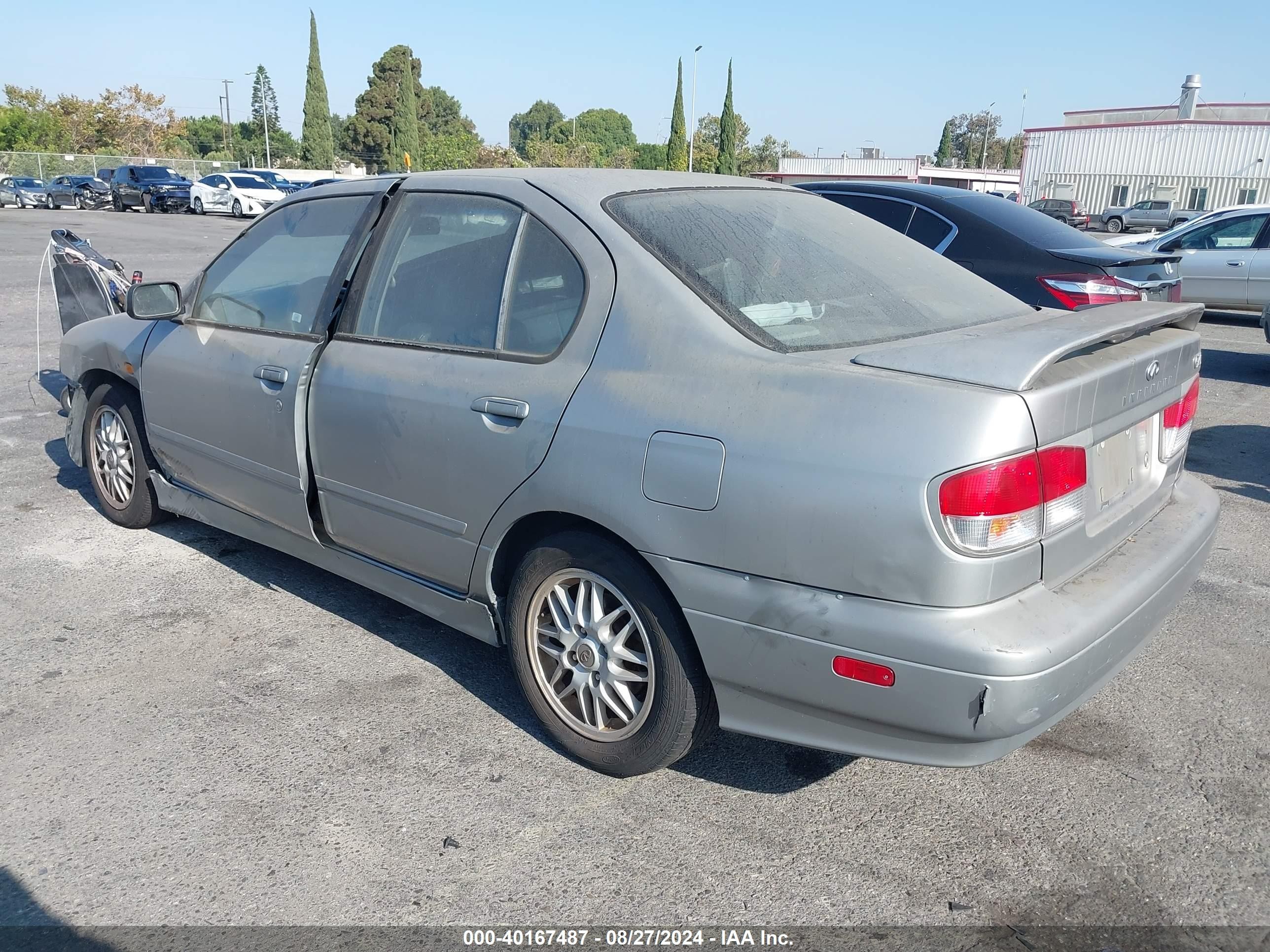 1999 Infiniti G20 Standard/touring Silver vin: JNKCP11AXXT003713