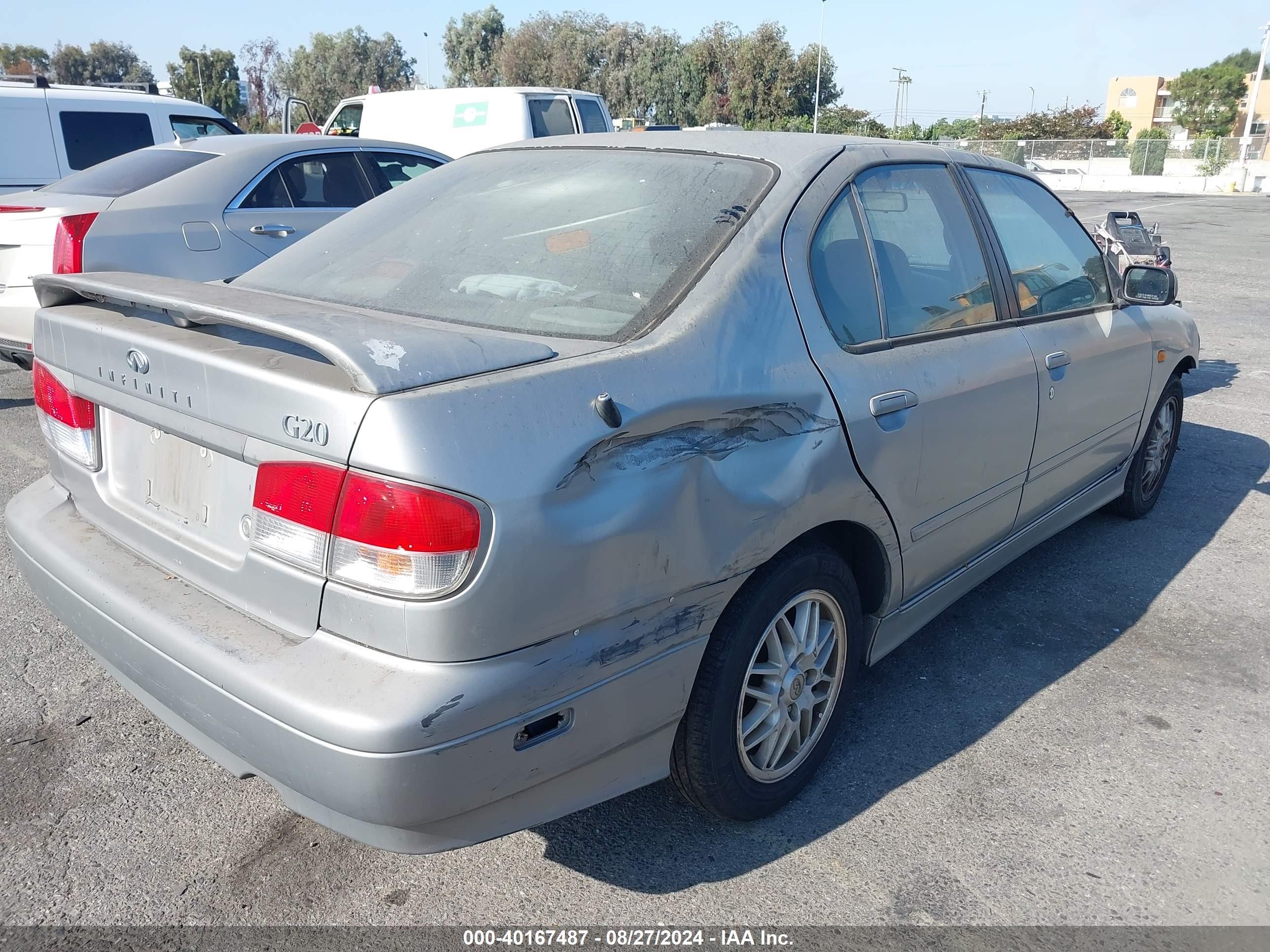 1999 Infiniti G20 Standard/touring Silver vin: JNKCP11AXXT003713