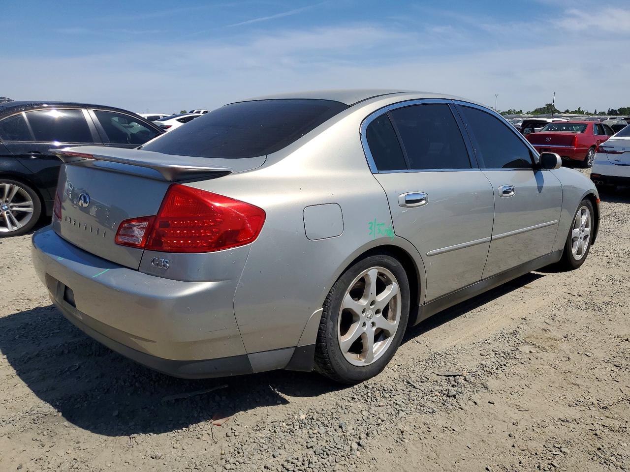 2003 Infiniti G35 Base Silver vin: JNKCV51E03M308108