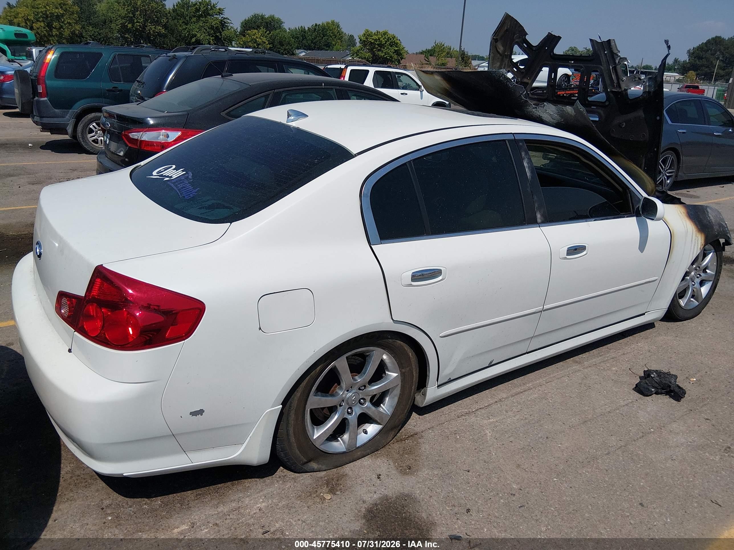 2006 Infiniti G35   Белый vin: JNKCV51E06M515764