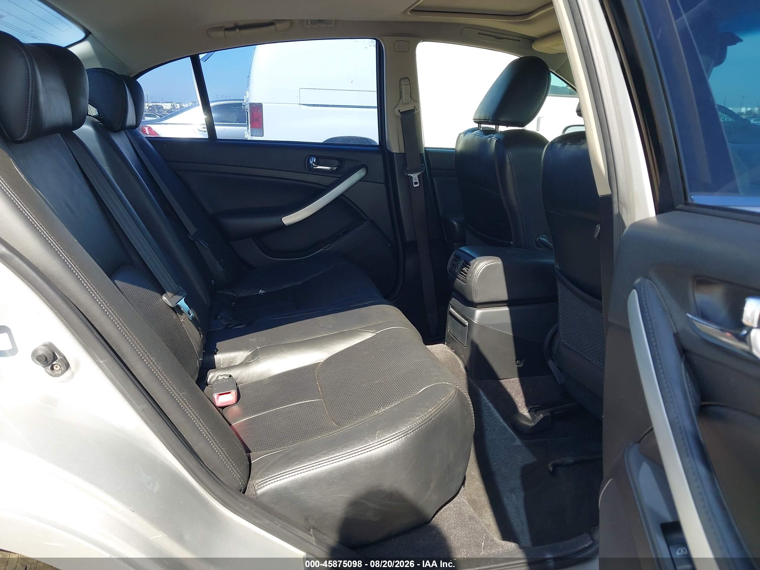 2006 Infiniti G35   Серебряный vin: JNKCV51E06M517630