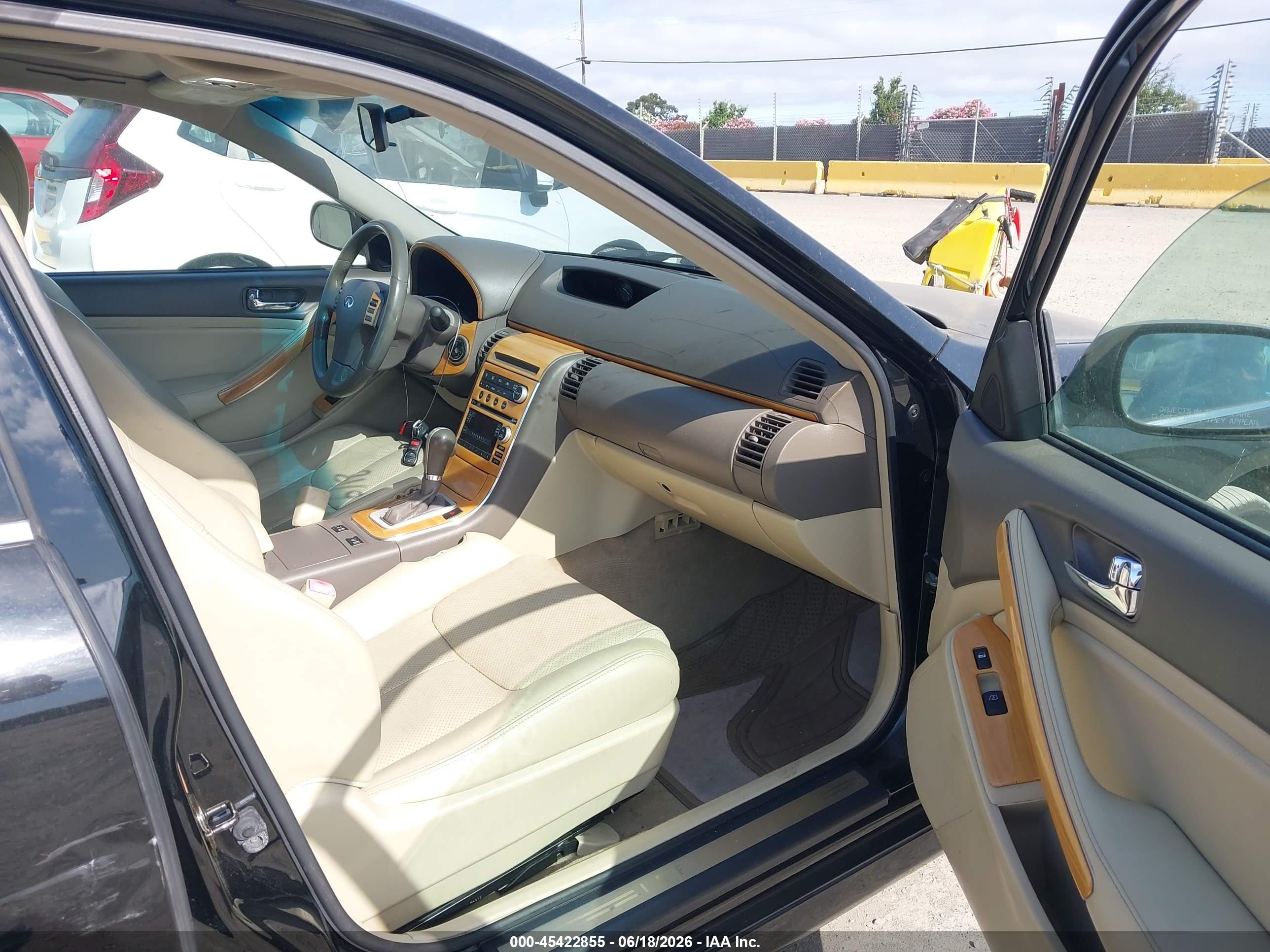 2006 Infiniti G35   Black vin: JNKCV51E06M520270