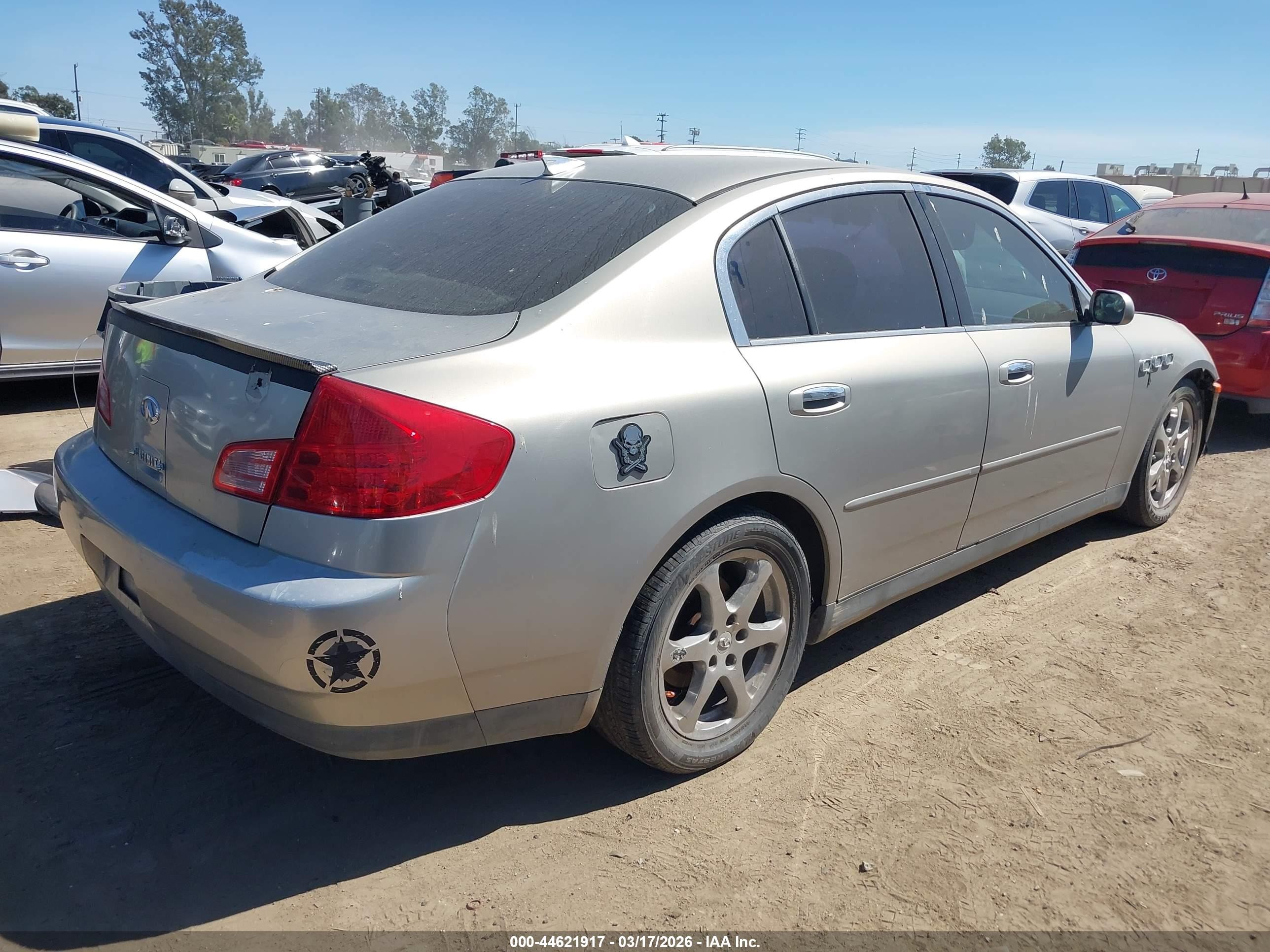2003 Infiniti G35 Base W/6 Speed Manual Champagne vin: JNKCV51E33M018963