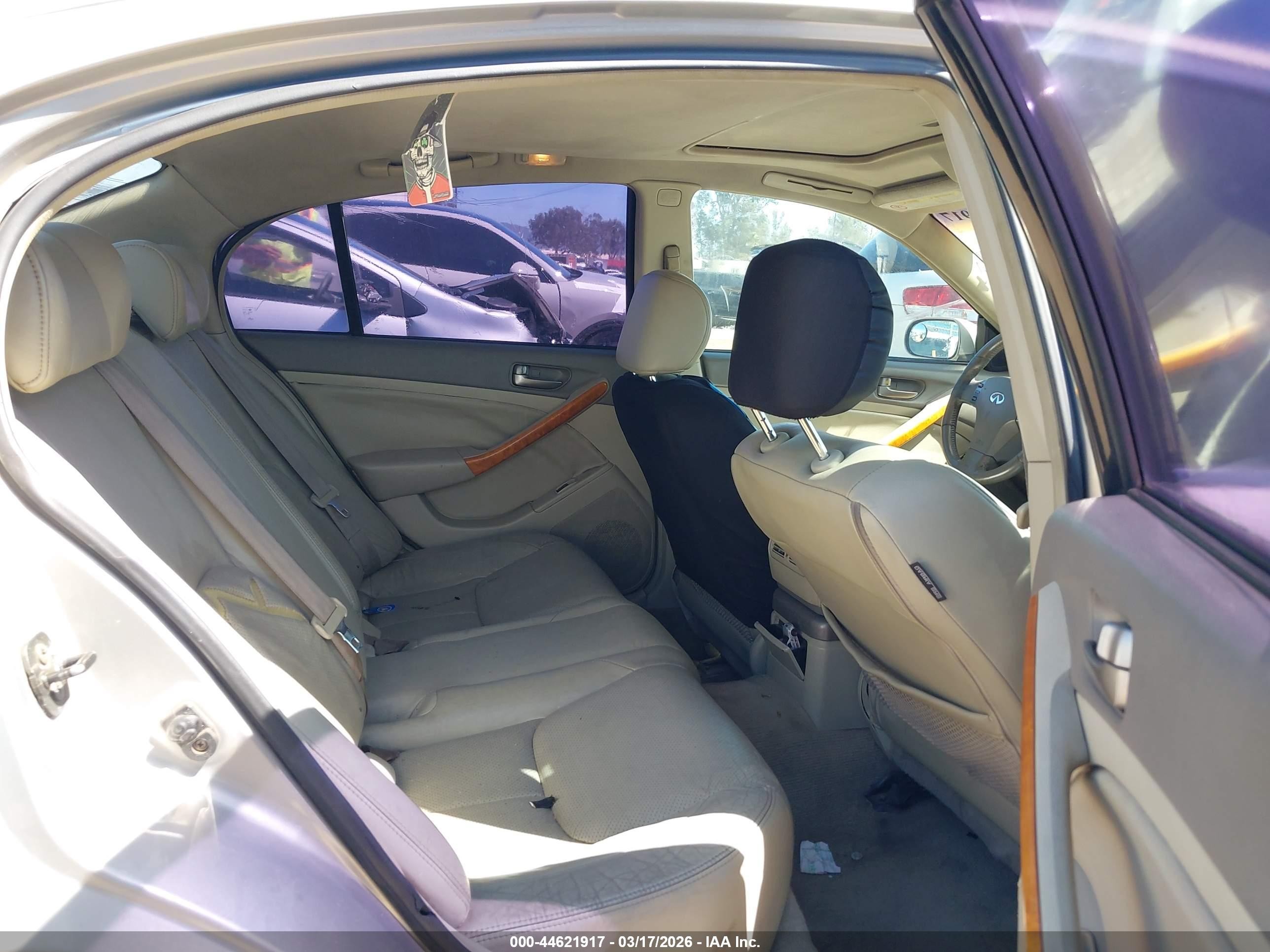 2003 Infiniti G35 Base W/6 Speed Manual Champagne vin: JNKCV51E33M018963