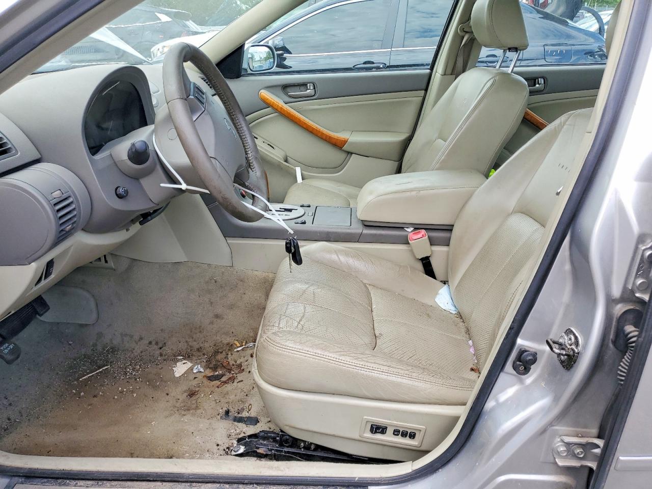 2003 Infiniti G35 Base Серебряный vin: JNKCV51E43M311027
