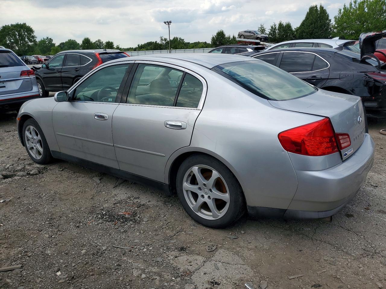 2003 Infiniti G35 Base Серебряный vin: JNKCV51E43M311027