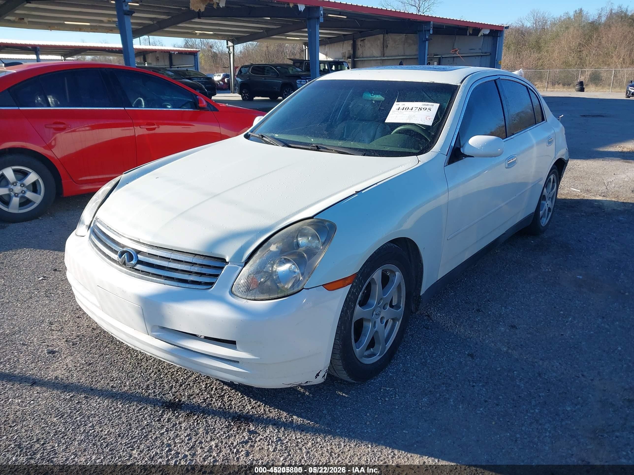 2004 Infiniti G35   White vin: JNKCV51E54M104793