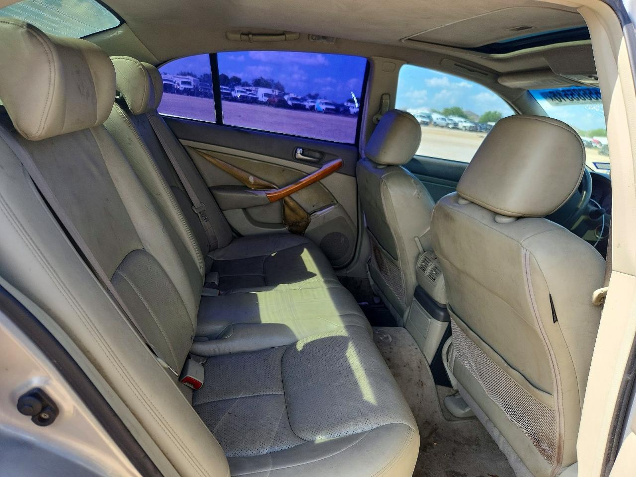 2004 Infiniti G35 Base Gray vin: JNKCV51E64M615395