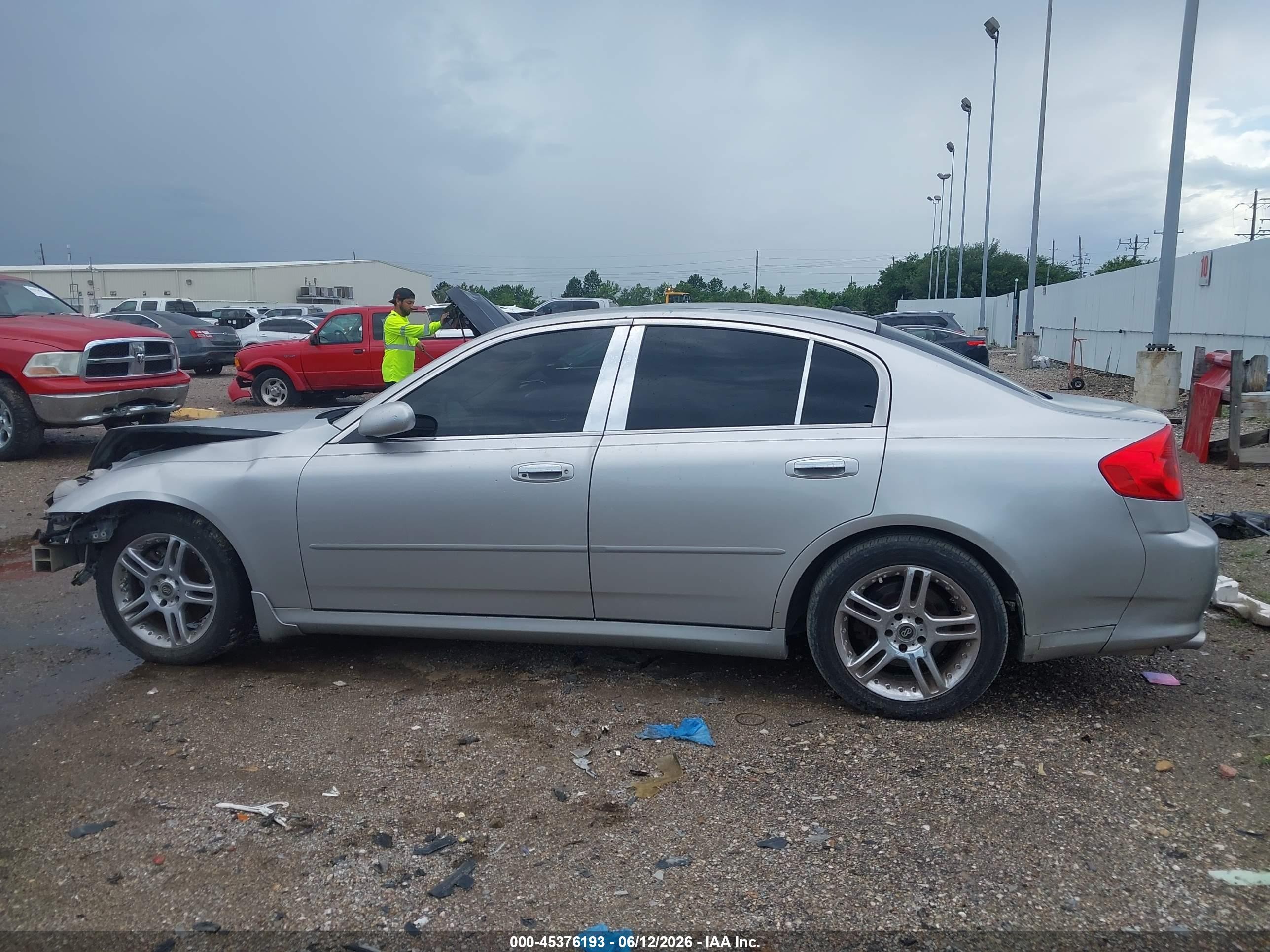 2005 Infiniti G35   Silver vin: JNKCV51E65M204516