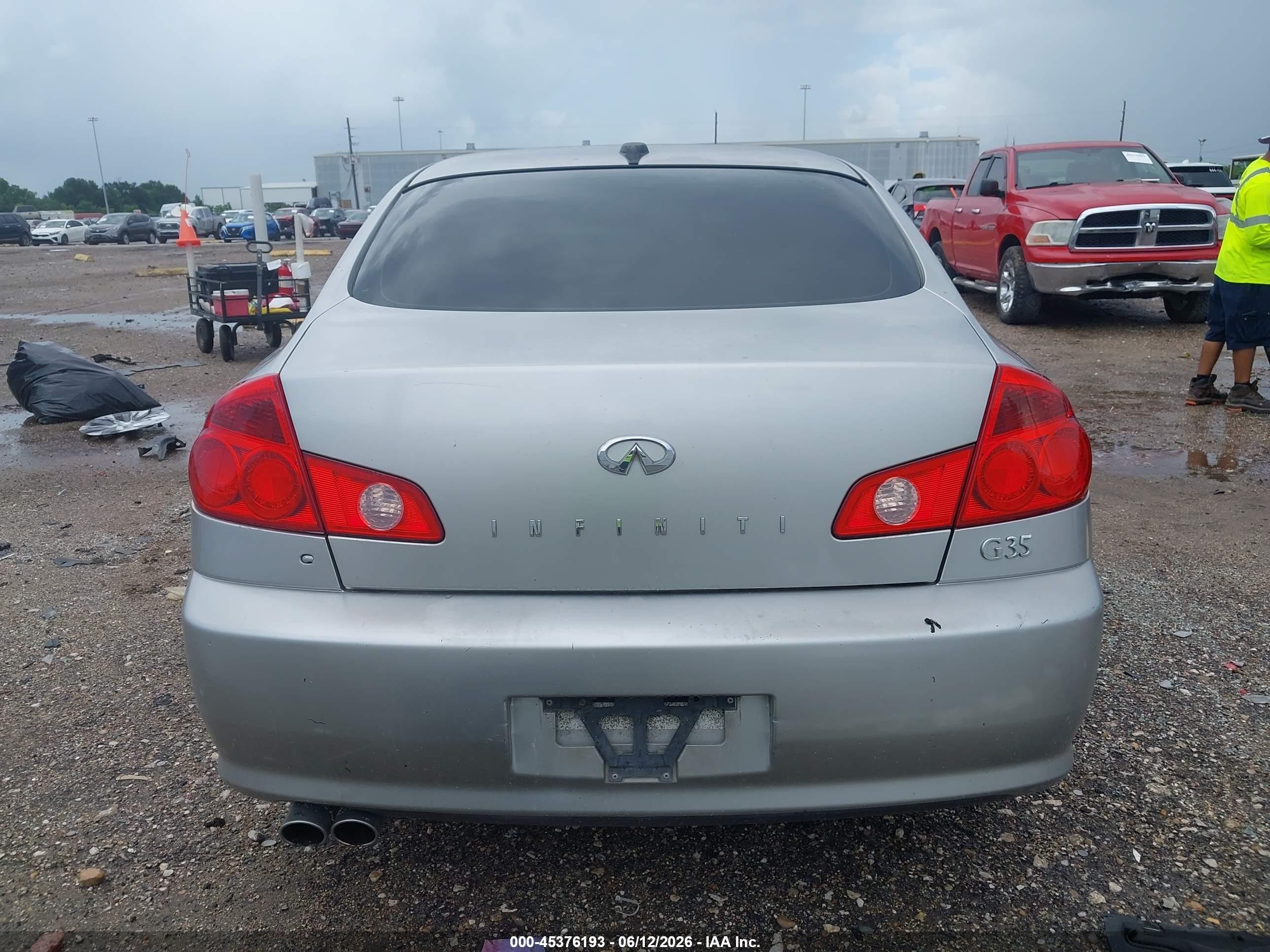 2005 Infiniti G35   Silver vin: JNKCV51E65M204516