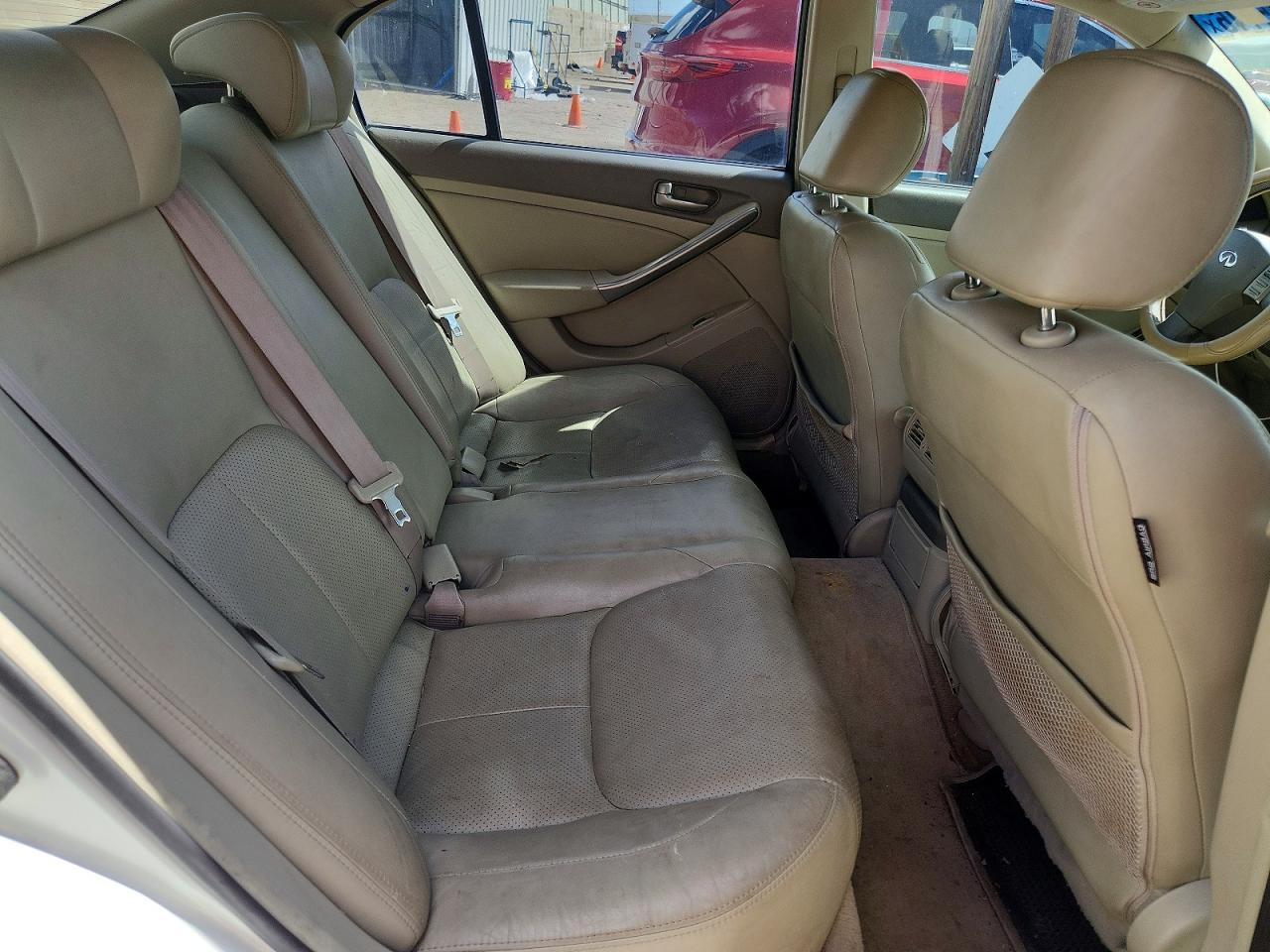 2003 Infiniti G35 Base White vin: JNKCV51E73M011613