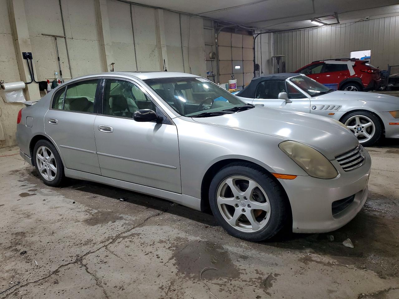 2003 Infiniti G35 Base Silver vin: JNKCV51E83M006677