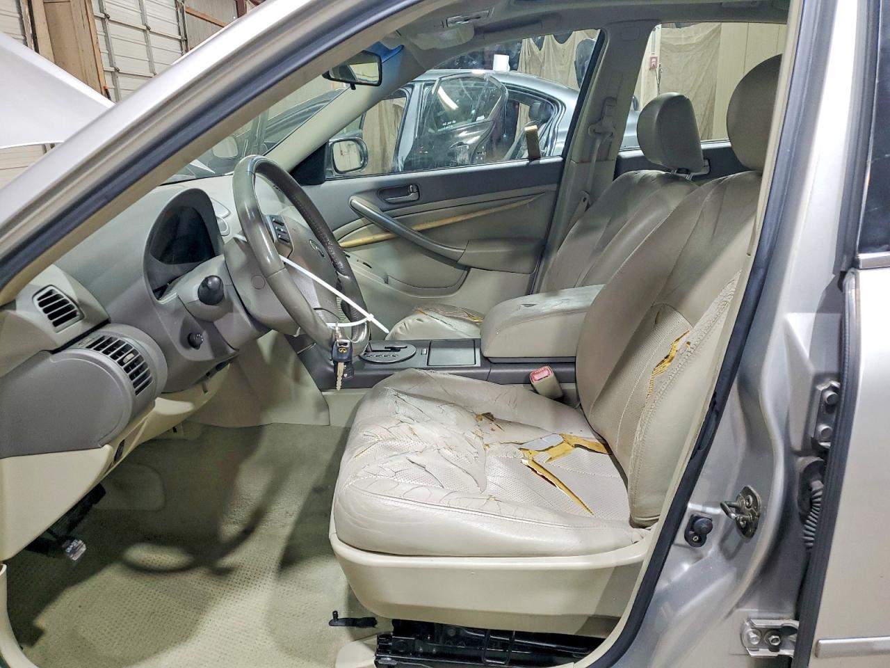 2003 Infiniti G35 Base Silver vin: JNKCV51E83M006677