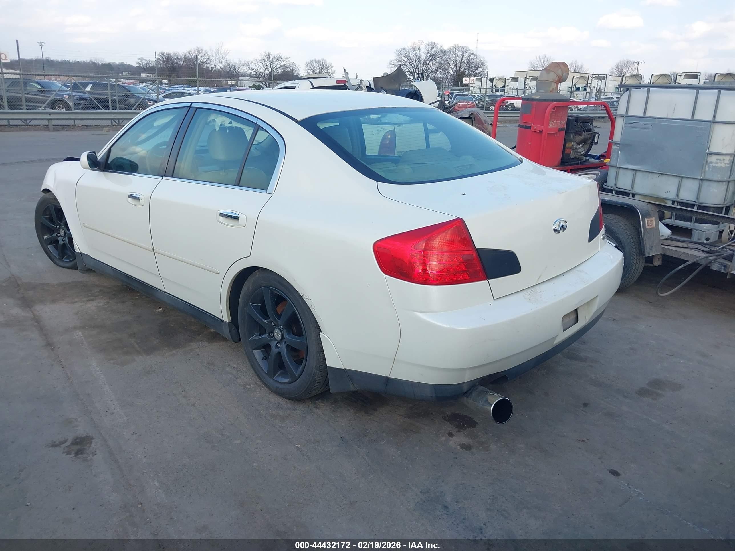 2004 Infiniti G35   White vin: JNKCV51E84M617407