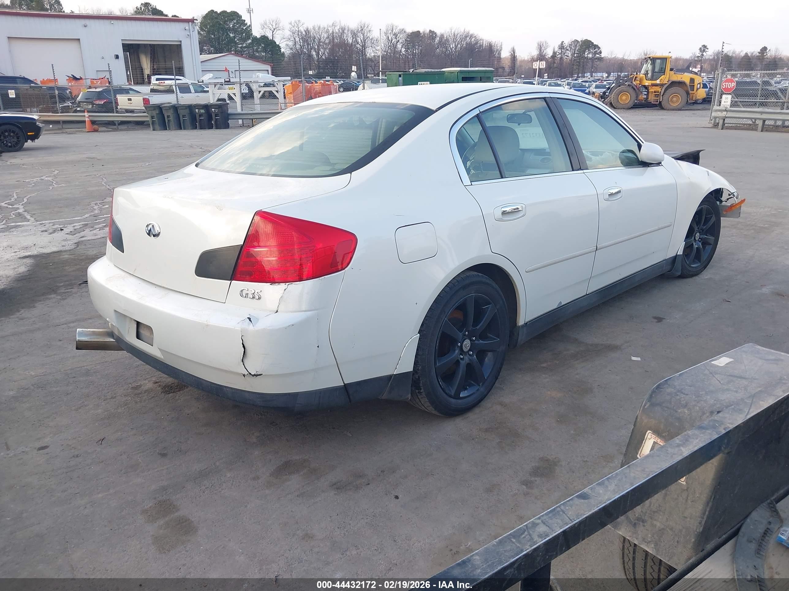 2004 Infiniti G35   White vin: JNKCV51E84M617407