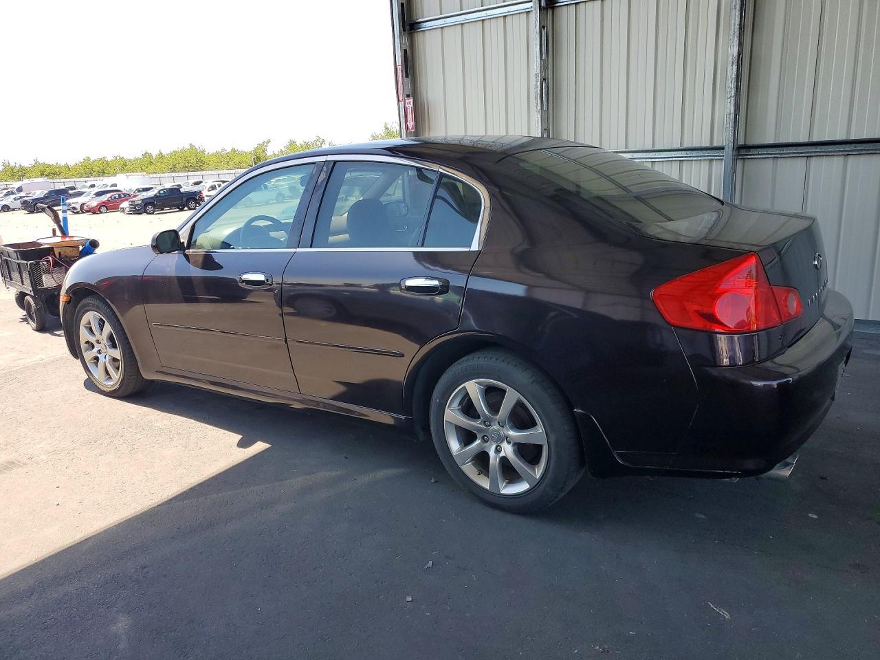 2005 Infiniti G35 Base Brown vin: JNKCV51E85M201522