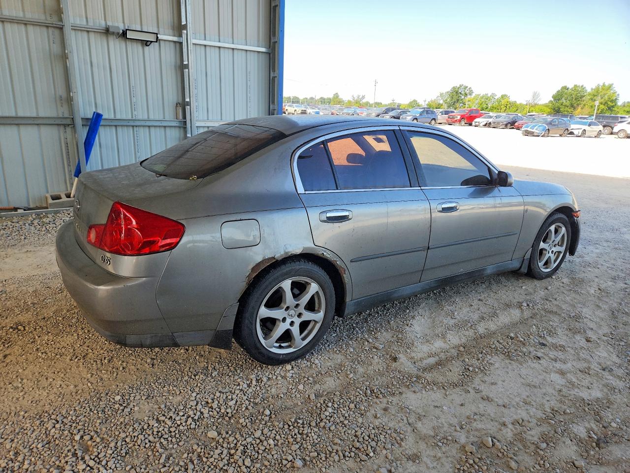 2004 Infiniti G35 Base Silver vin: JNKCV51EX4M111898