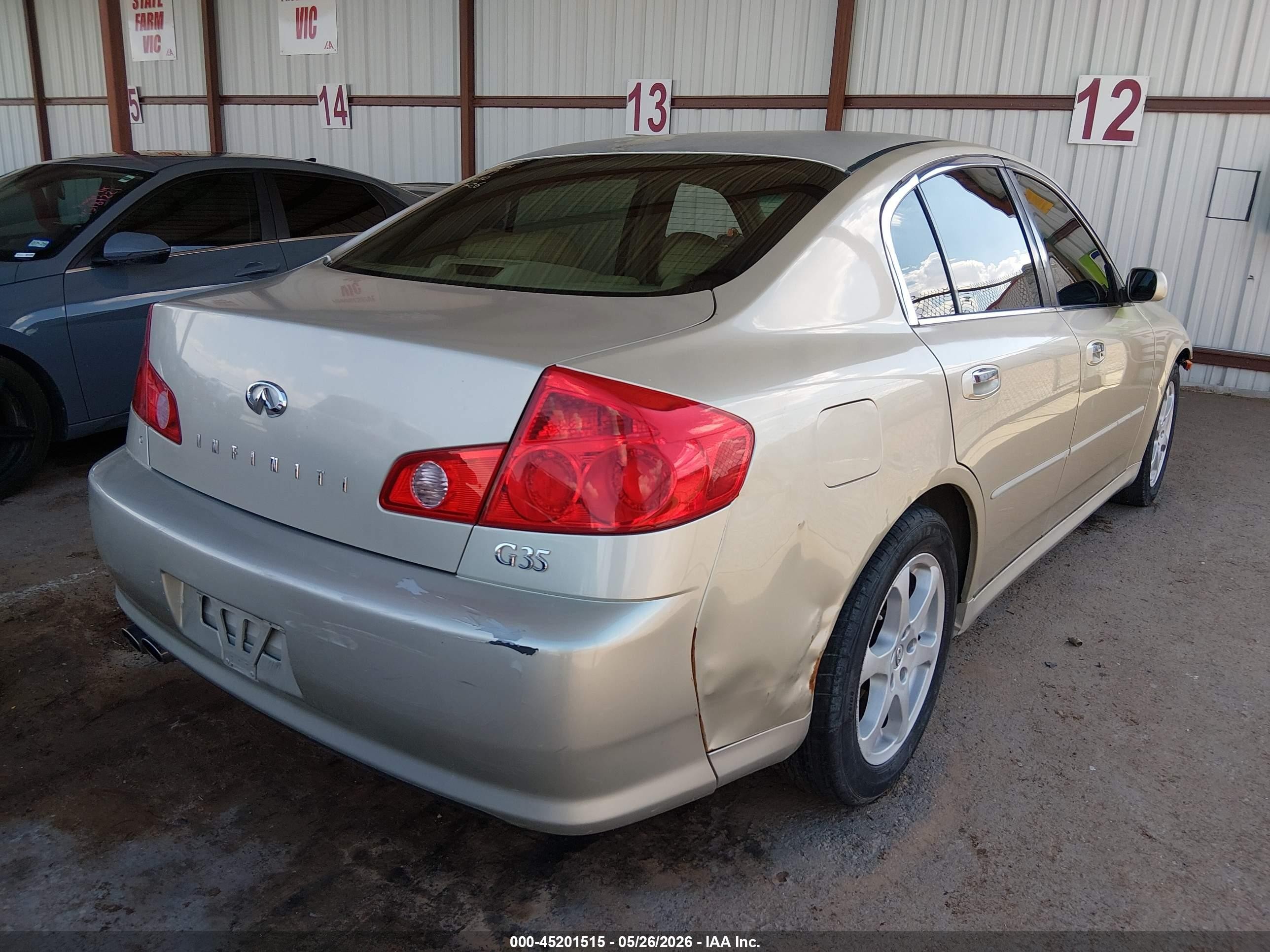 2005 Infiniti G35   Gold vin: JNKCV51EX5M207533