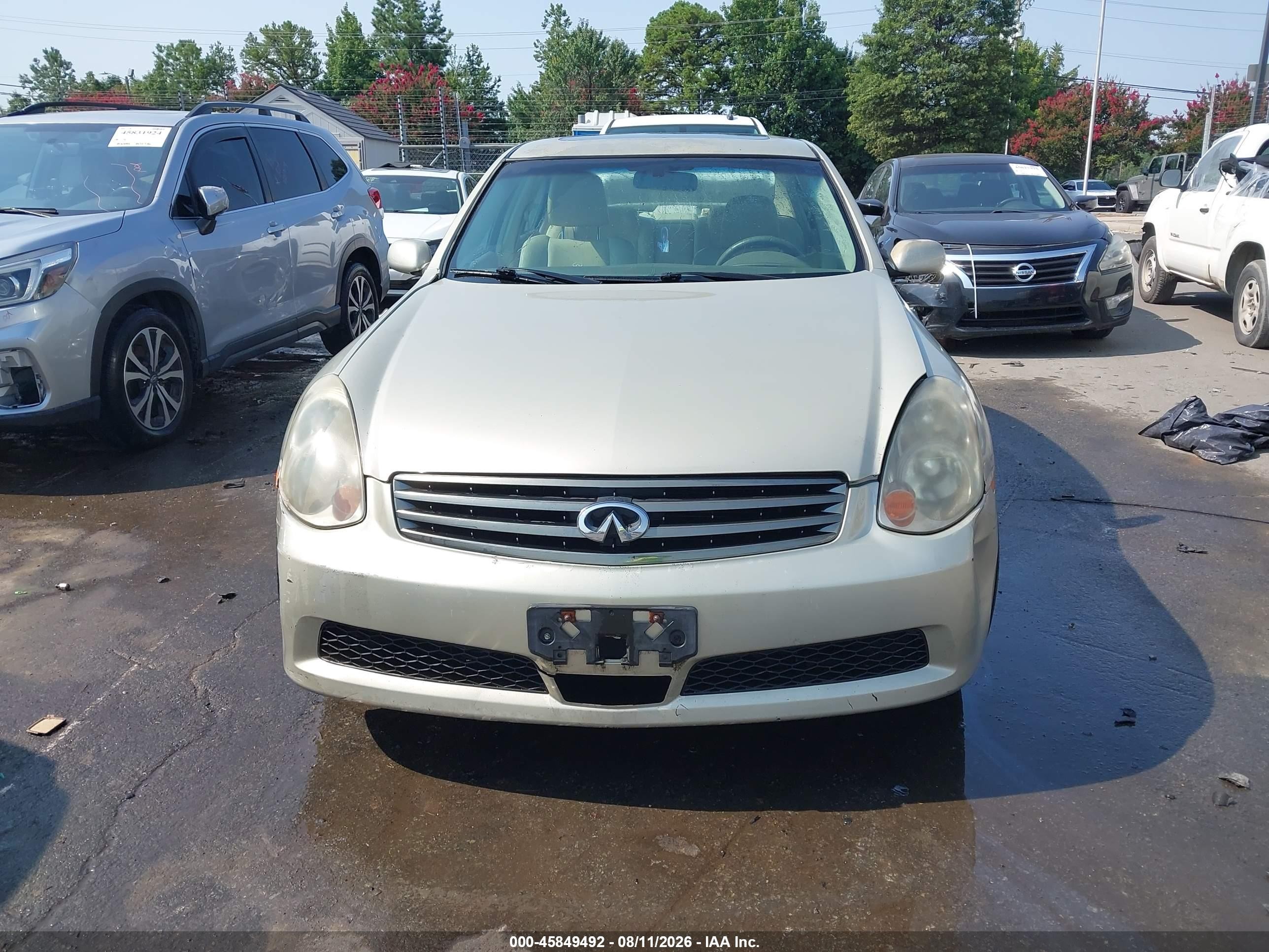 2005 Infiniti G35x   Gold vin: JNKCV51F05M306340