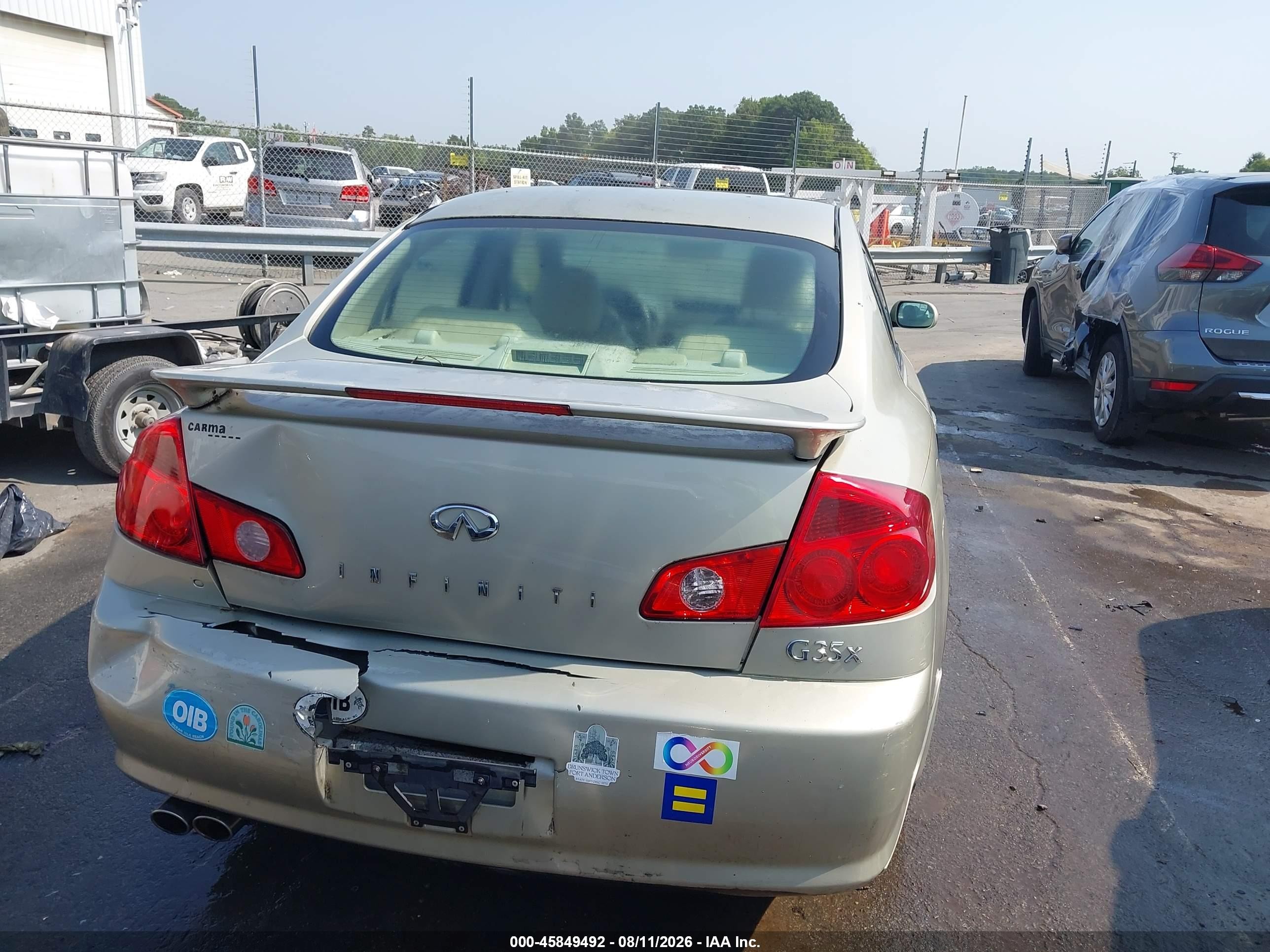 2005 Infiniti G35x   Gold vin: JNKCV51F05M306340