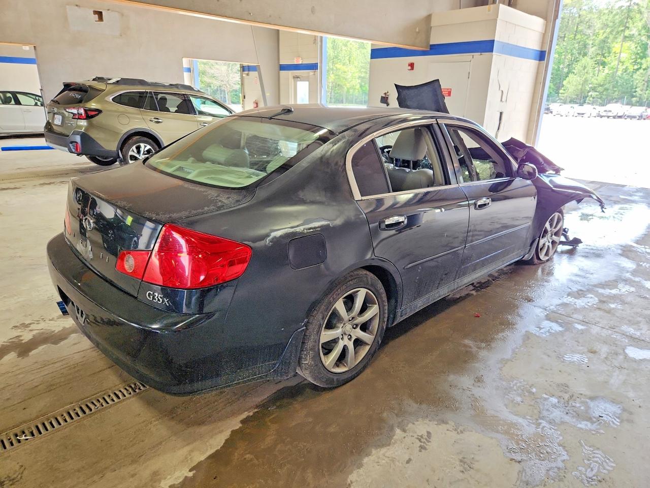 2005 Infiniti G35 X Black vin: JNKCV51F05M311814