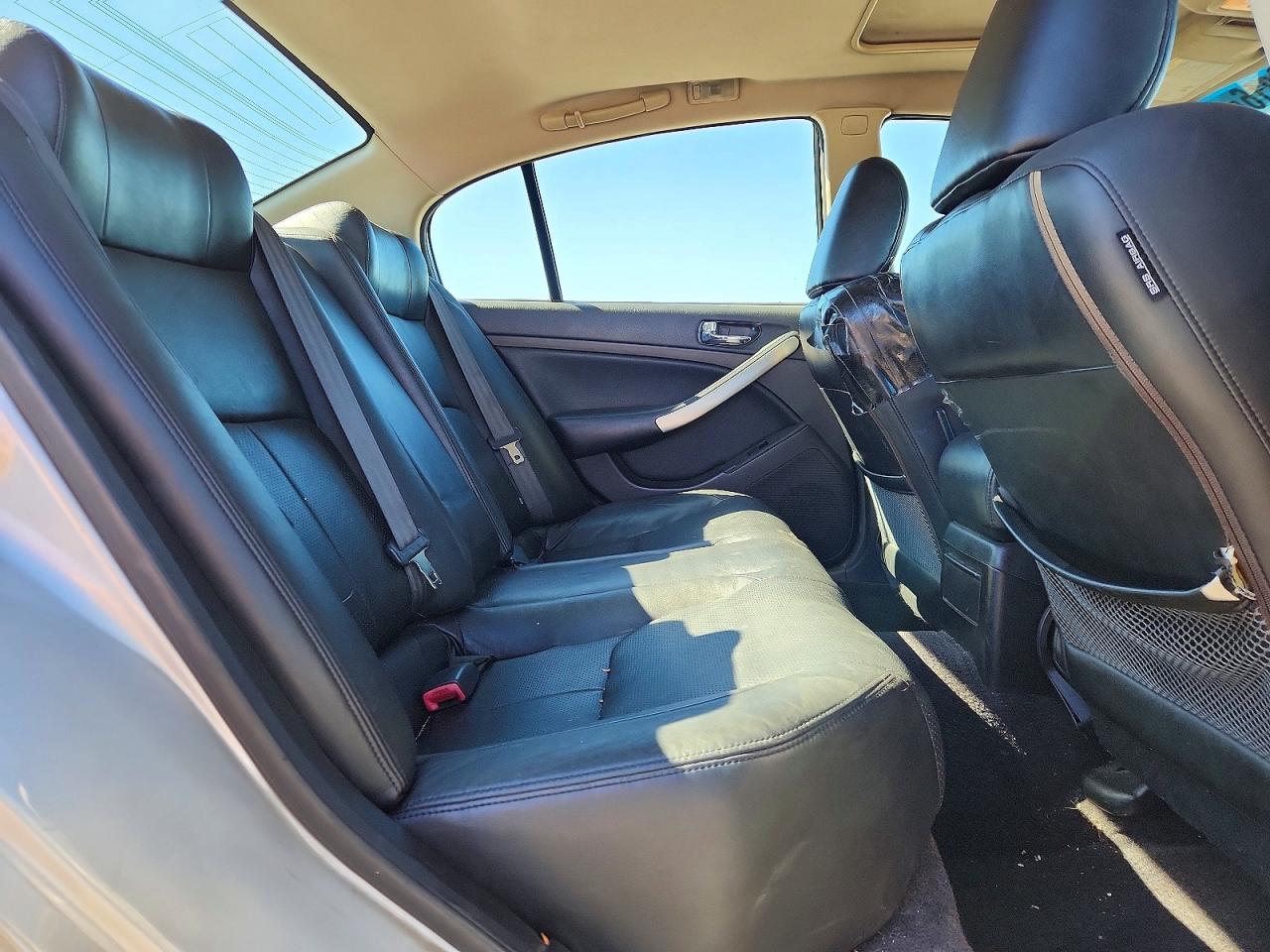 2006 Infiniti G35 X Silver vin: JNKCV51F06M612780