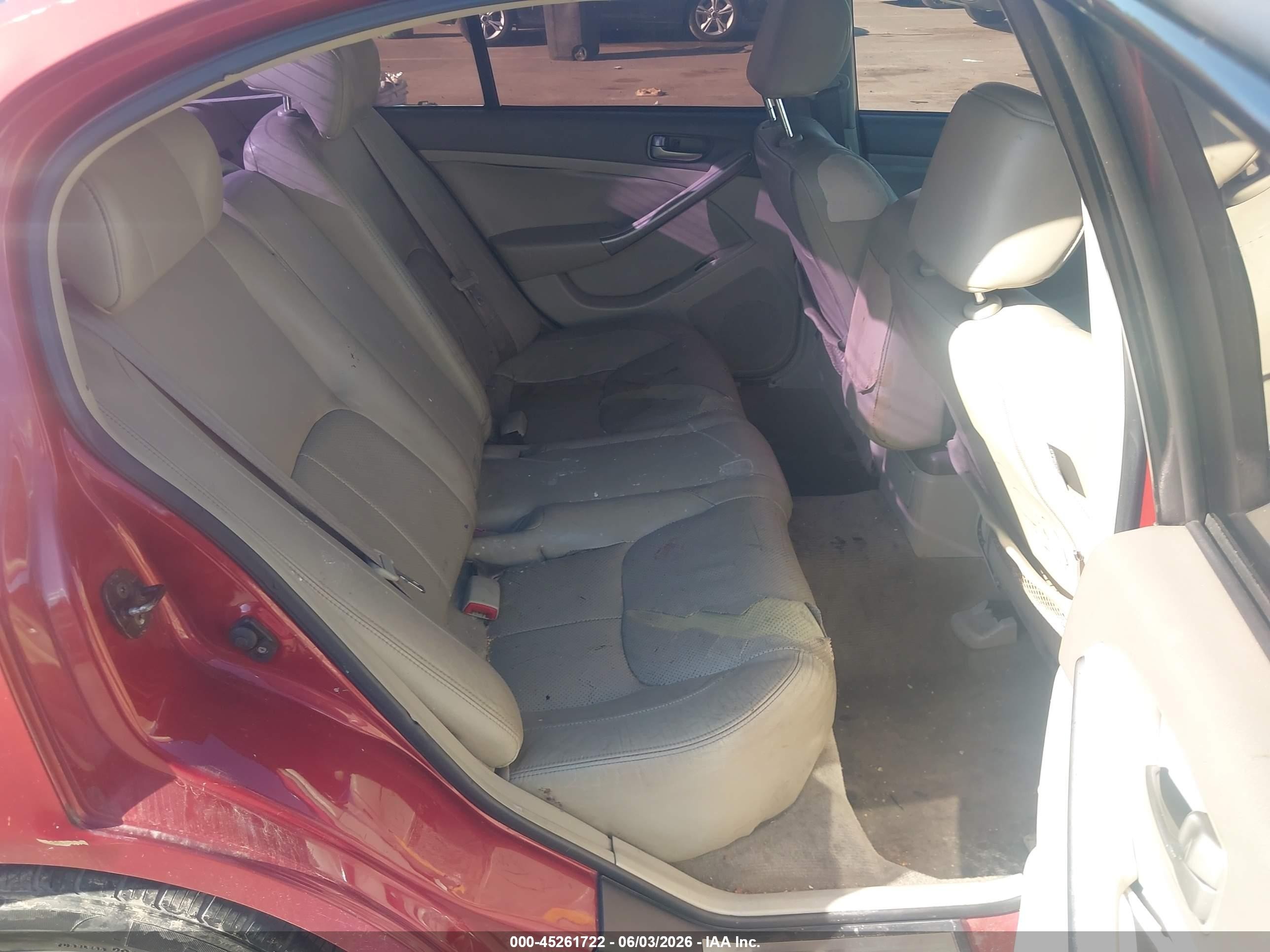 2004 Infiniti G35x   Красный vin: JNKCV51F14M702145