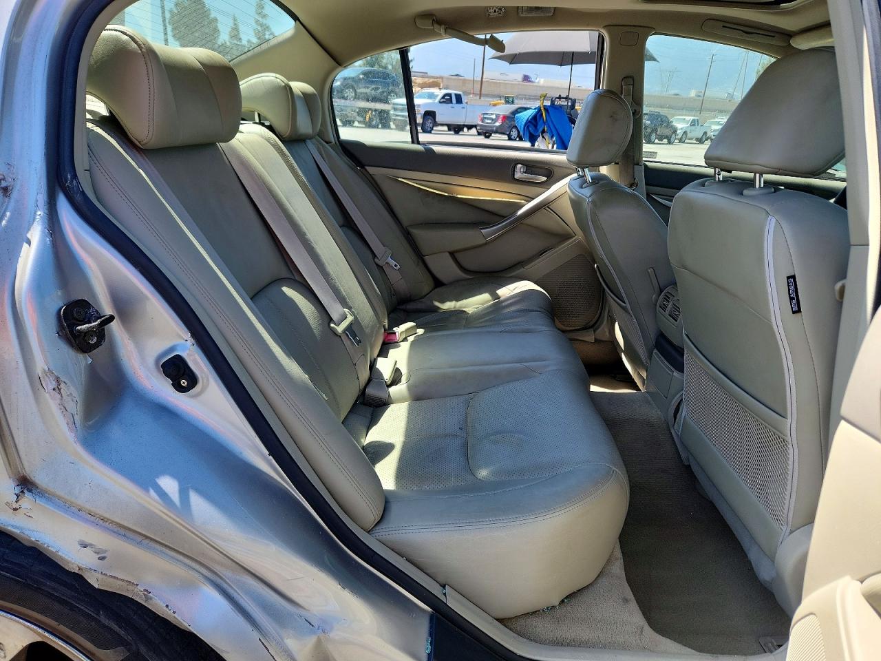 2004 Infiniti G35 Base Серебряный vin: JNKCV51F14M719222