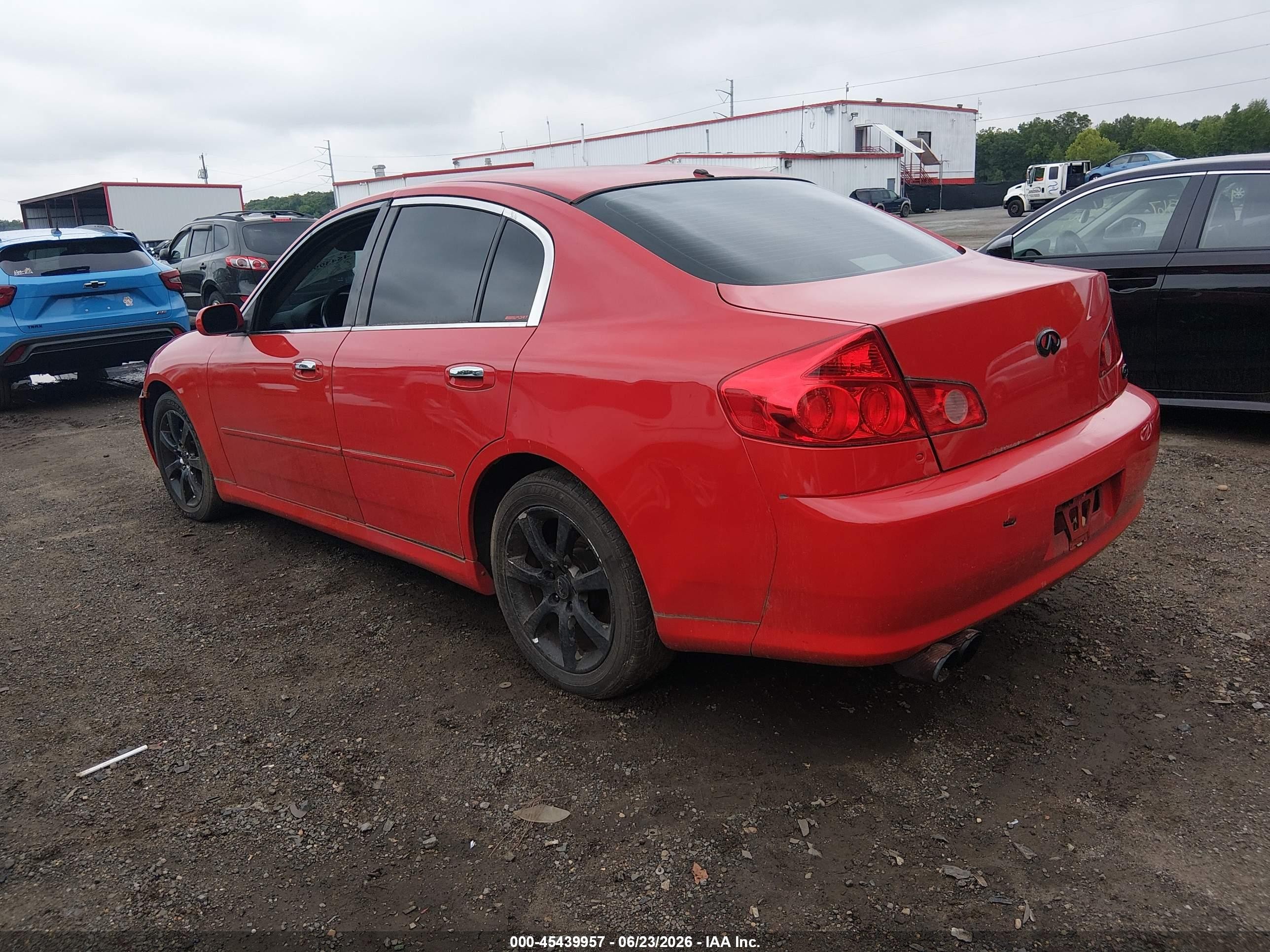 2005 Infiniti G35x   Красный vin: JNKCV51F15M300577