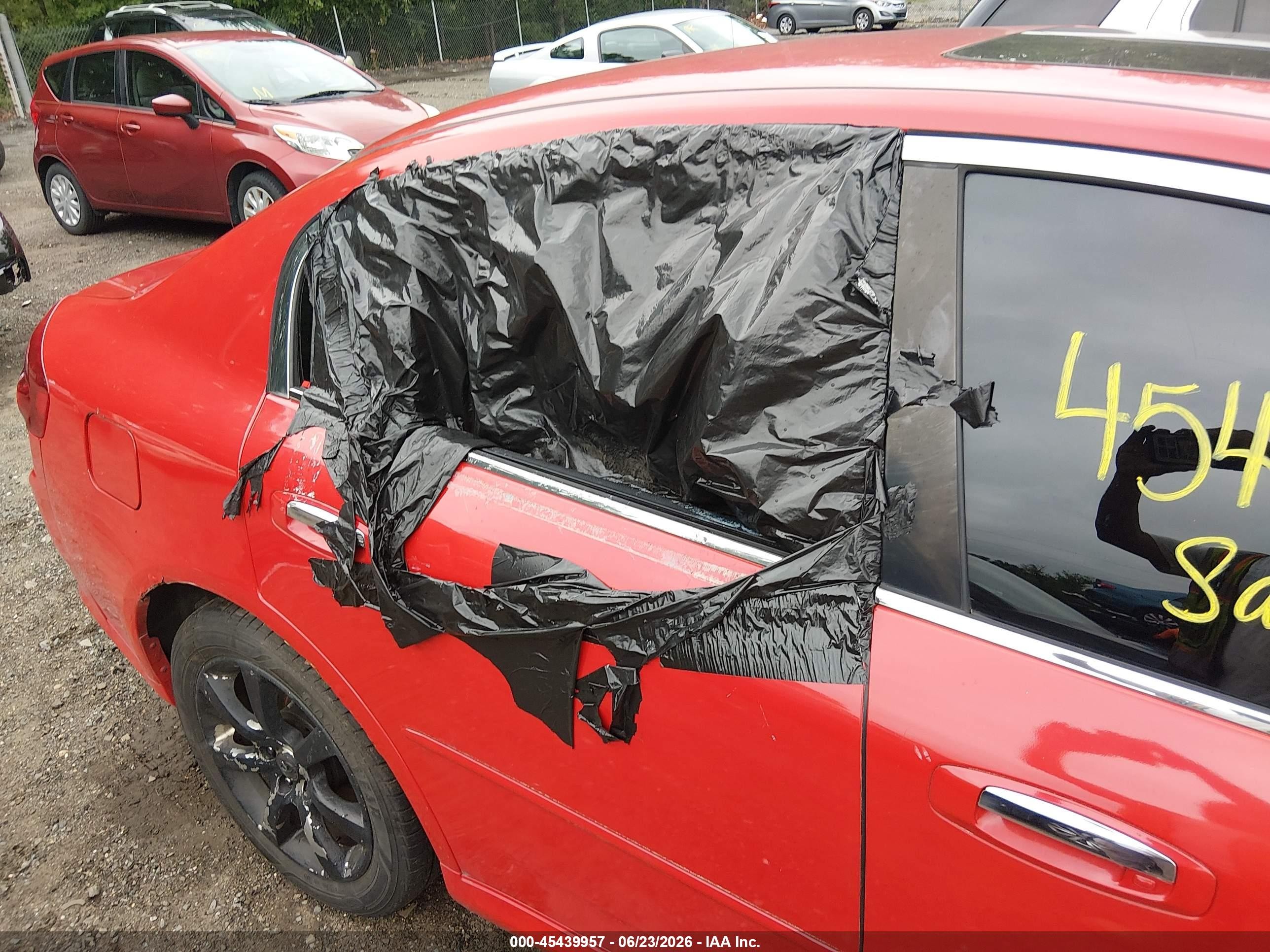 2005 Infiniti G35x   Красный vin: JNKCV51F15M300577