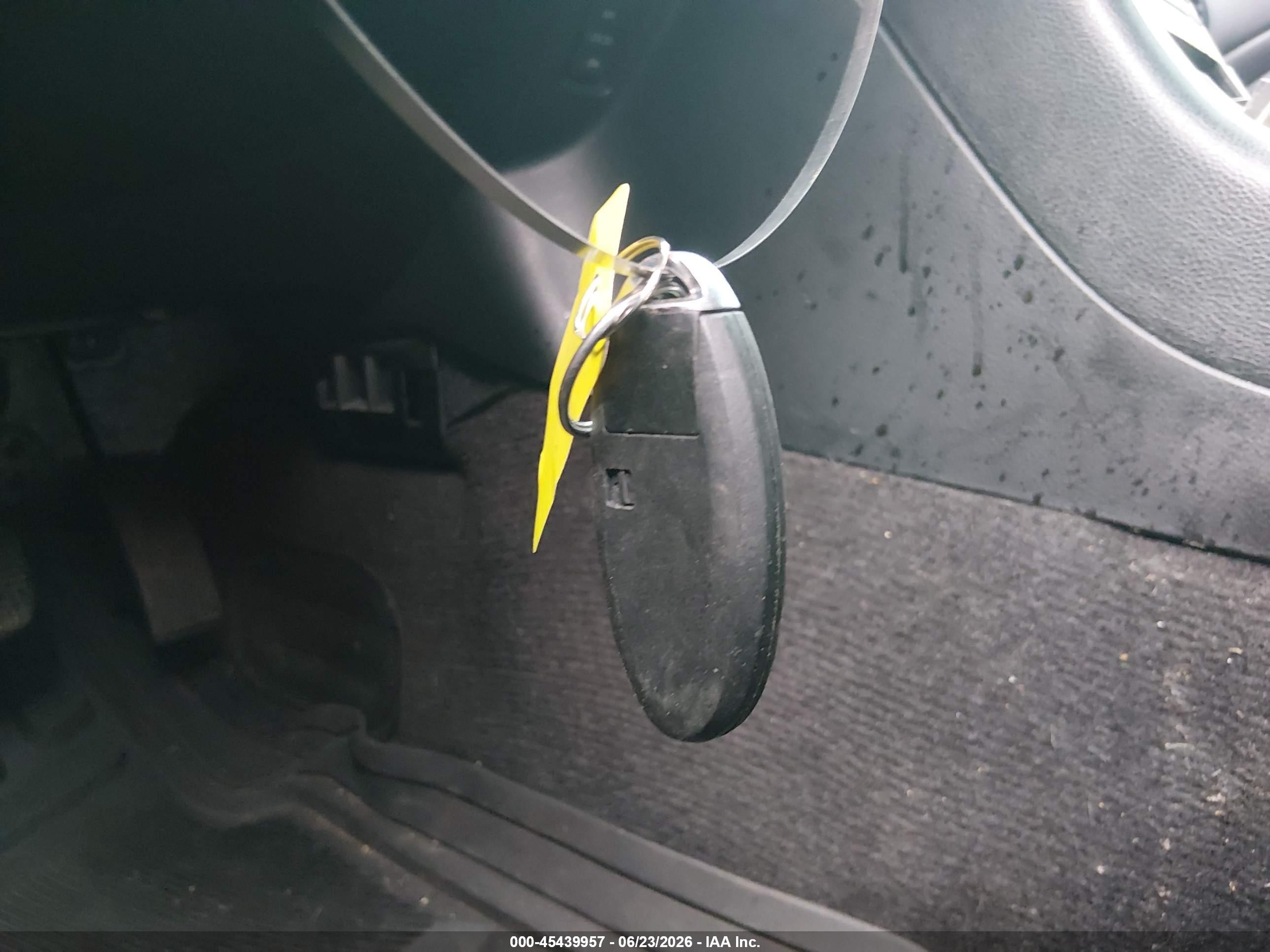 2005 Infiniti G35x   Красный vin: JNKCV51F15M300577
