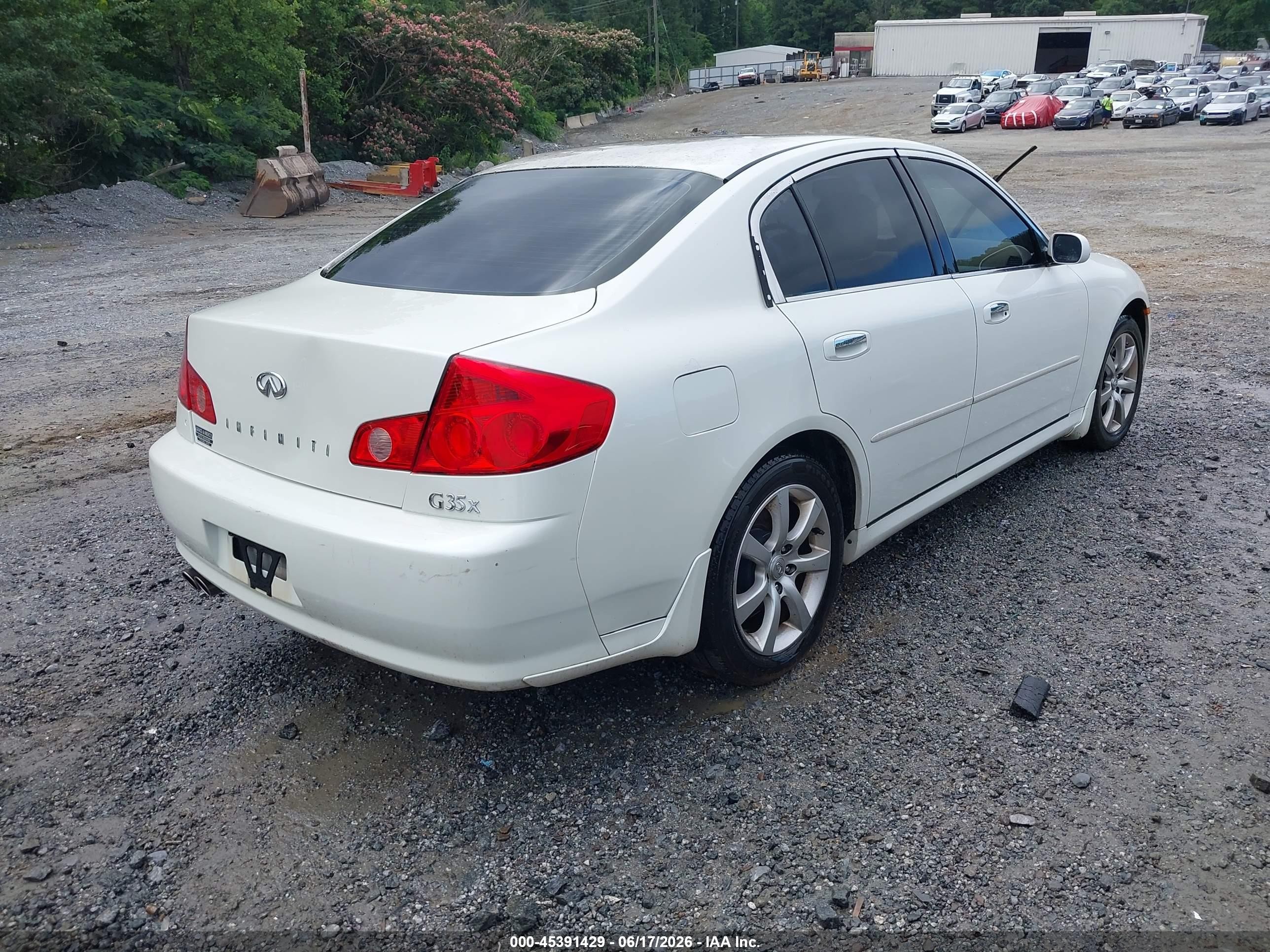2006 Infiniti G35x   White vin: JNKCV51F16M600346