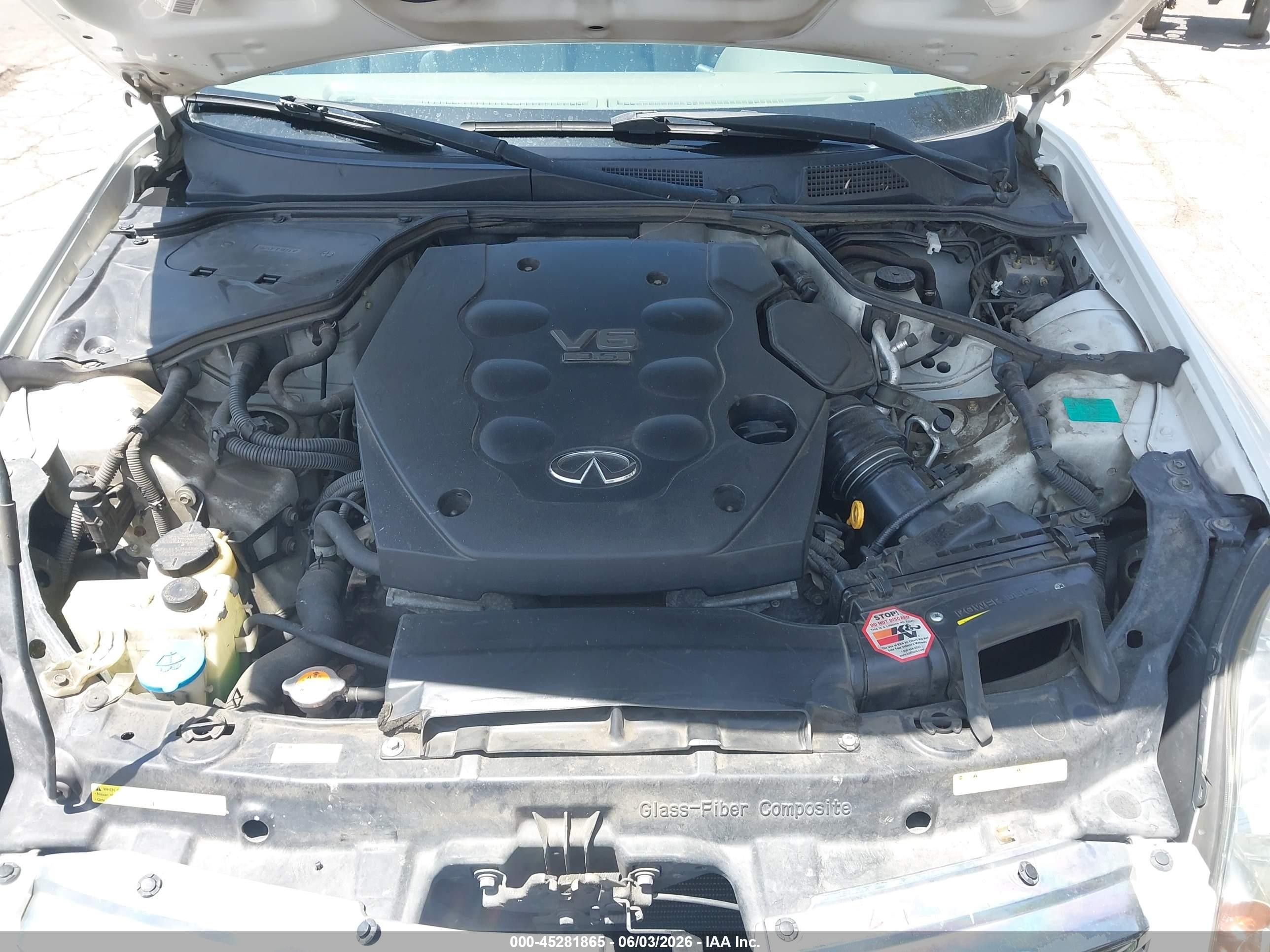 2004 Infiniti G35x   Белый vin: JNKCV51F24M708925