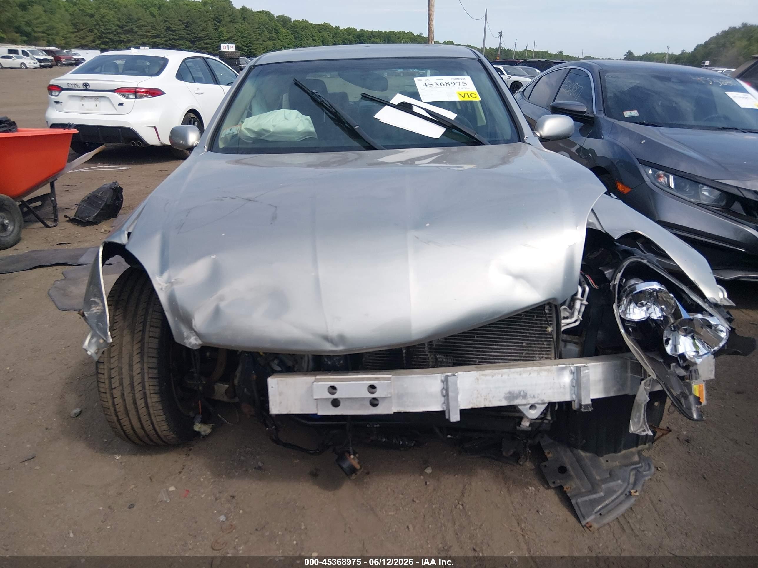 2004 Infiniti G35x Silver vin: JNKCV51F44M717674