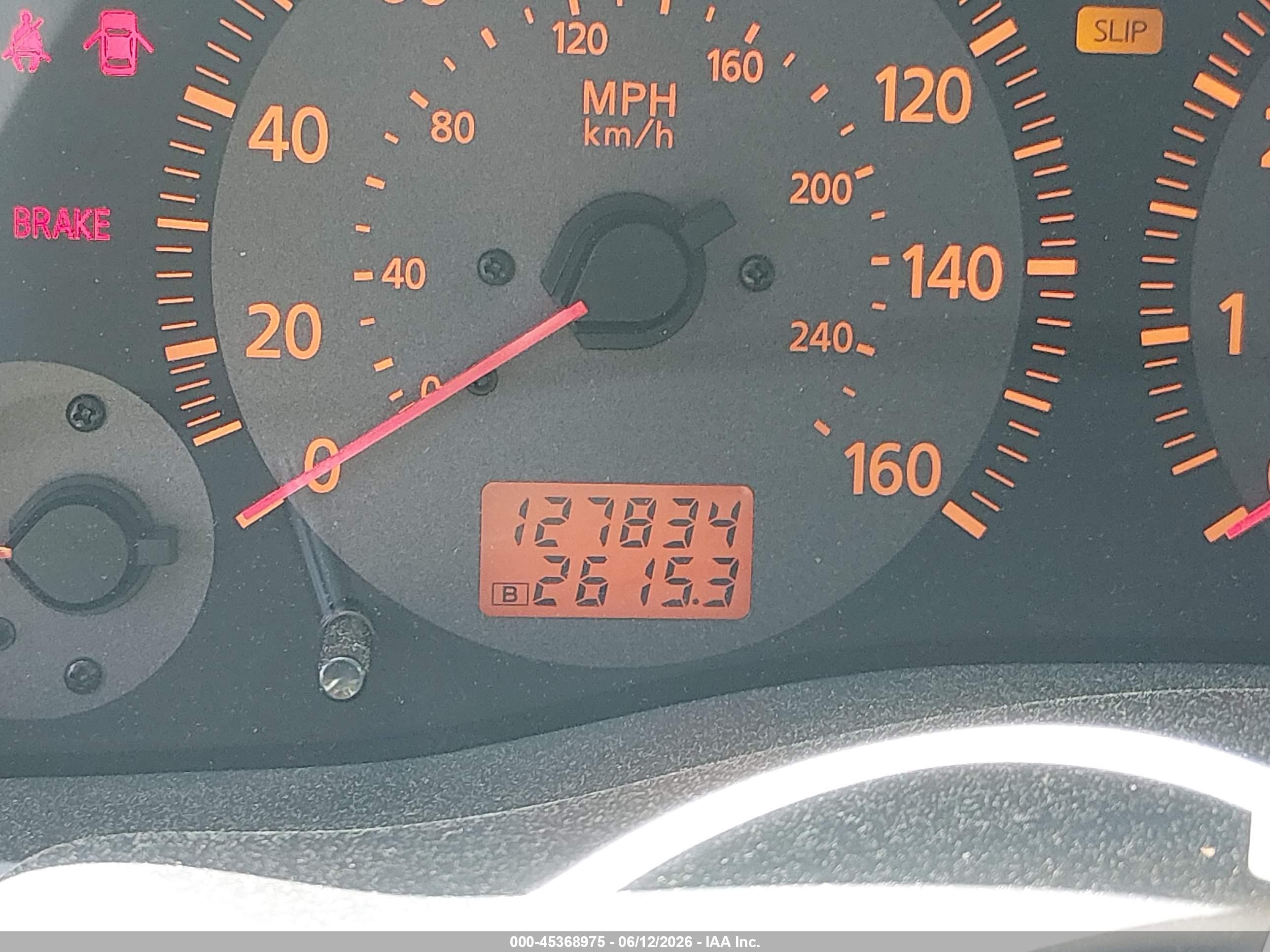 2004 Infiniti G35x Silver vin: JNKCV51F44M717674