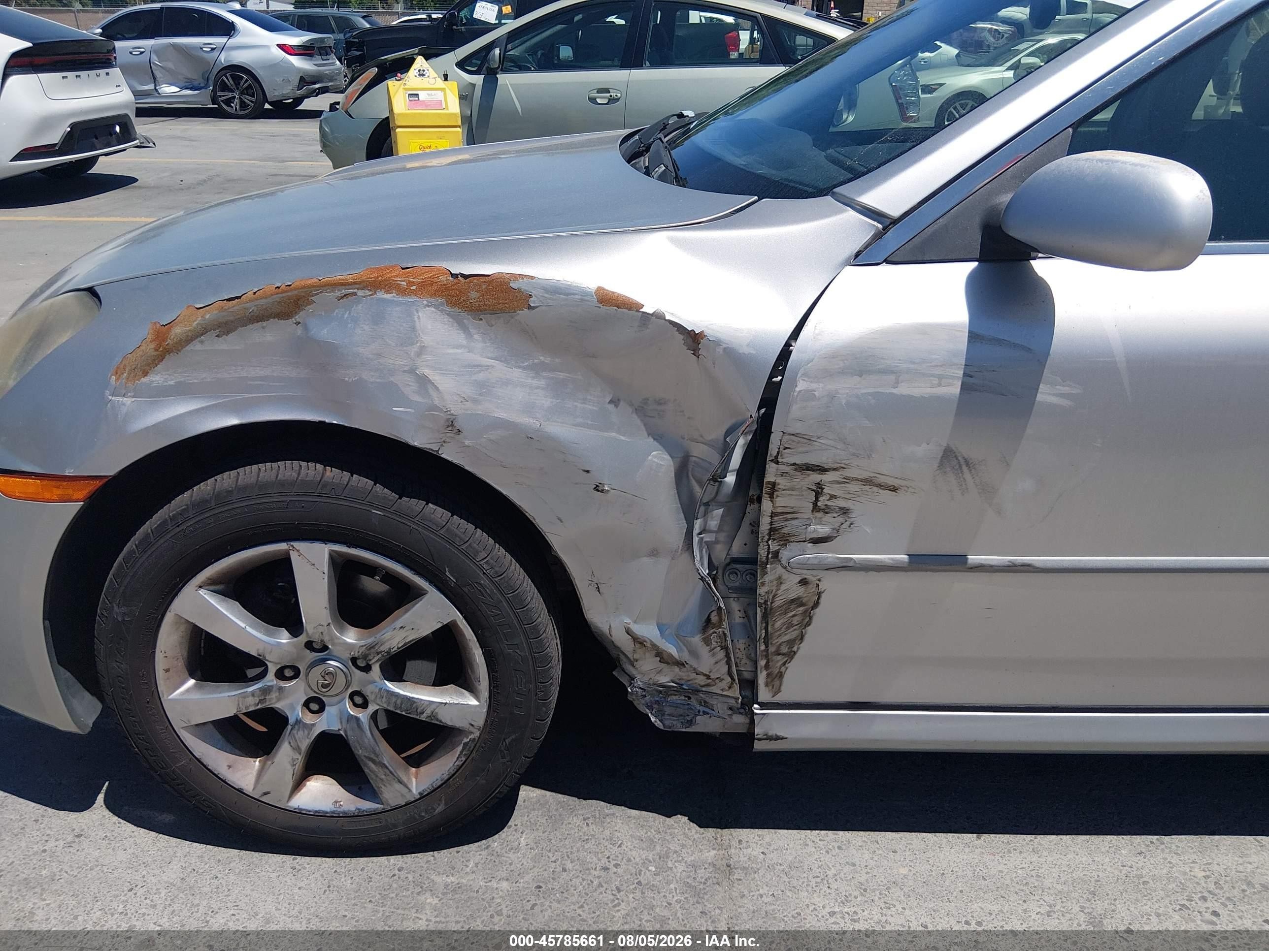 2005 Infiniti G35x   Silver vin: JNKCV51F55M308312