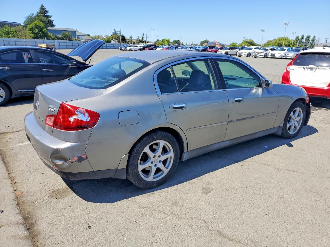 2004 Infiniti G35 Base Gray vin: JNKCV51F64M706711
