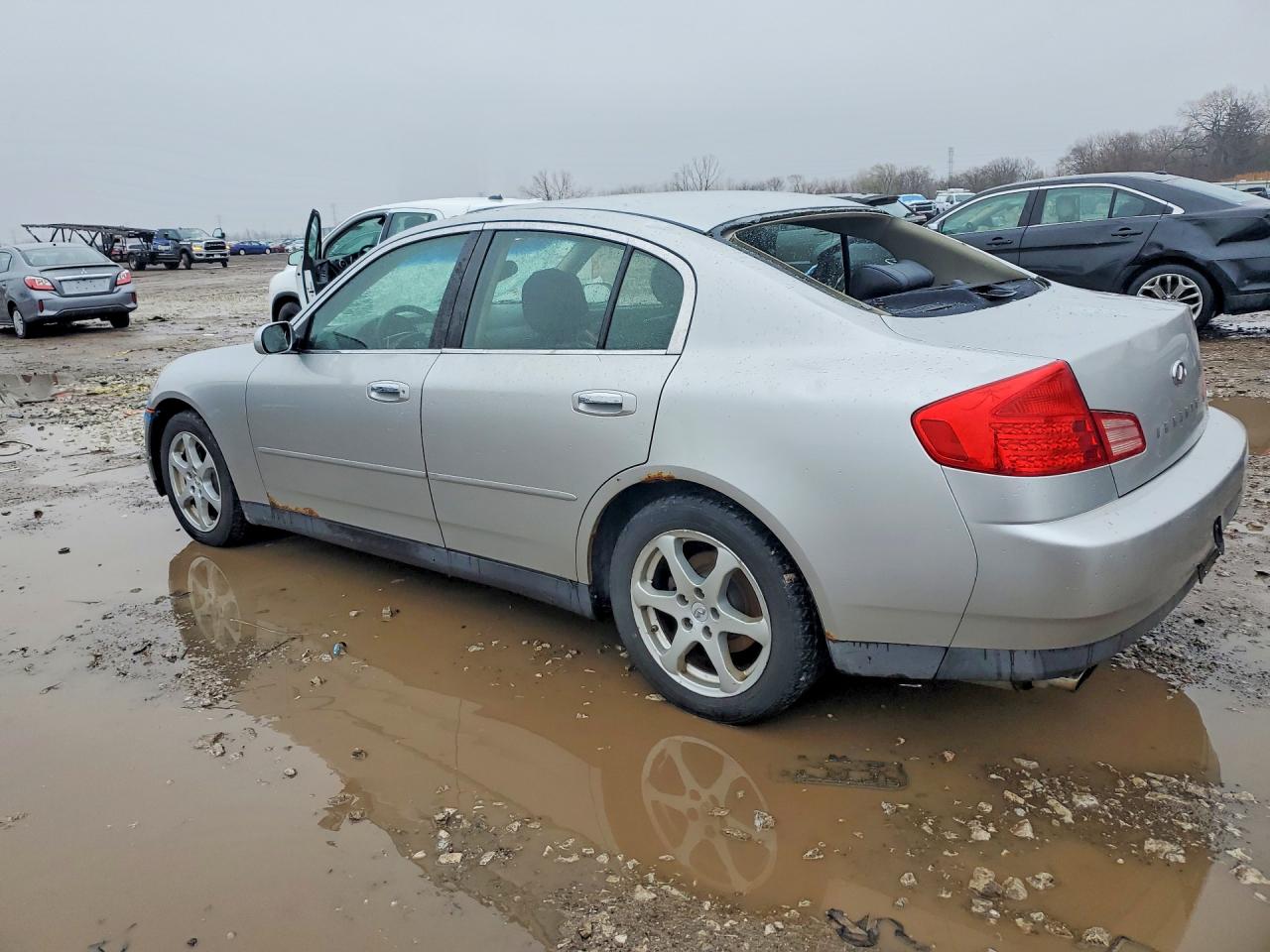 2004 Infiniti G35 Base Silver vin: JNKCV51F74M707530