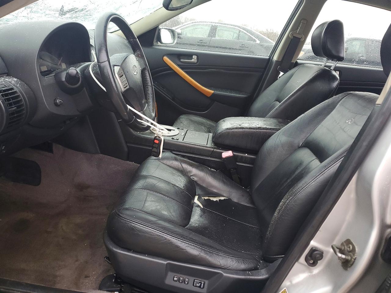 2004 Infiniti G35 Base Silver vin: JNKCV51F74M707530