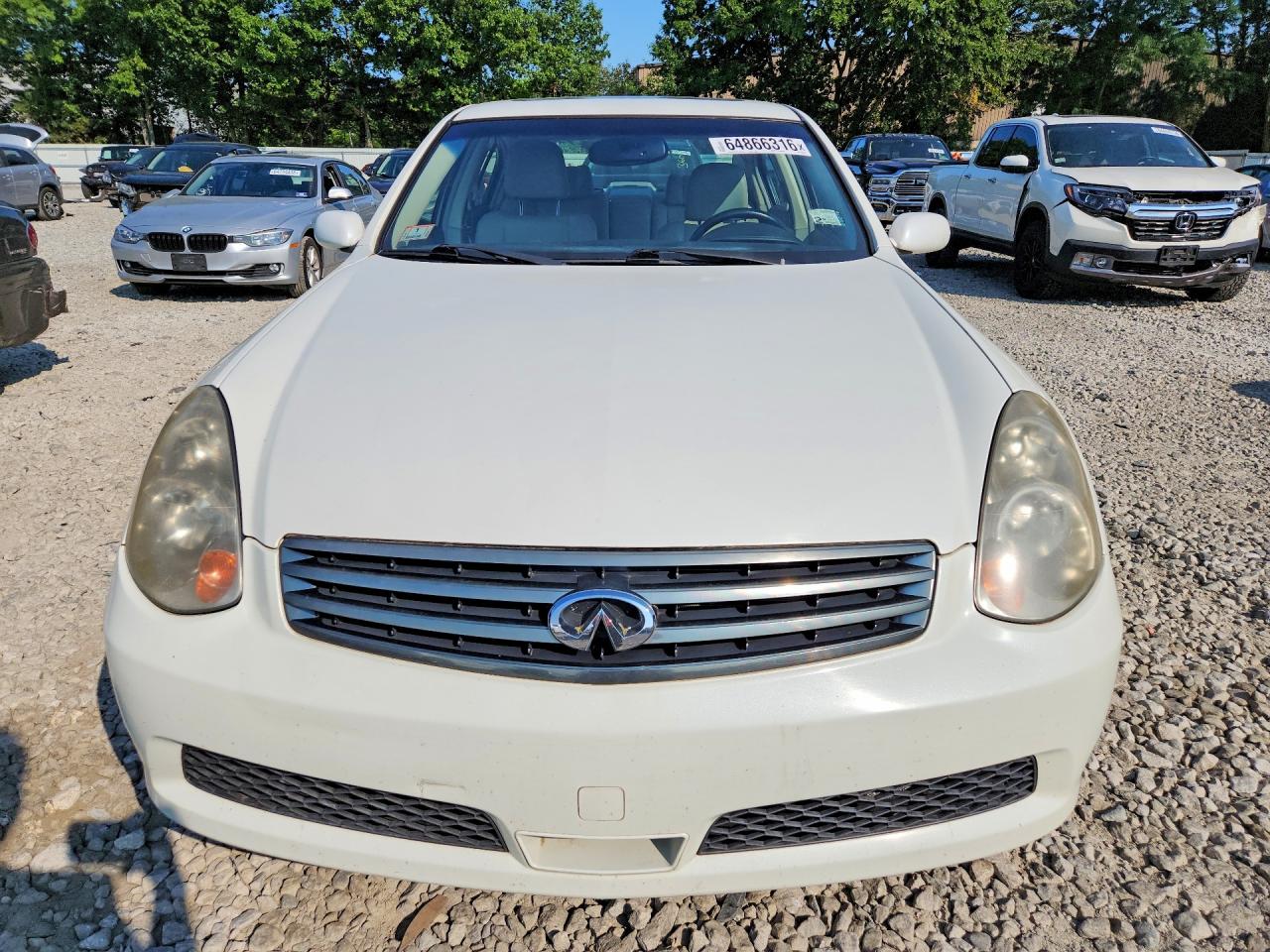 2005 Infiniti G35 X White vin: JNKCV51F85M307008