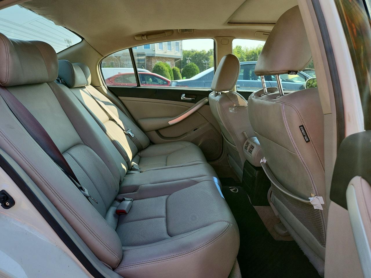 2005 Infiniti G35 X White vin: JNKCV51F85M307008