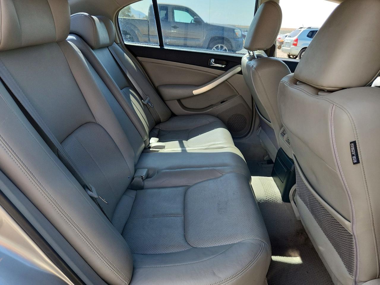 2005 Infiniti G35 X Silver vin: JNKCV51F85M313178