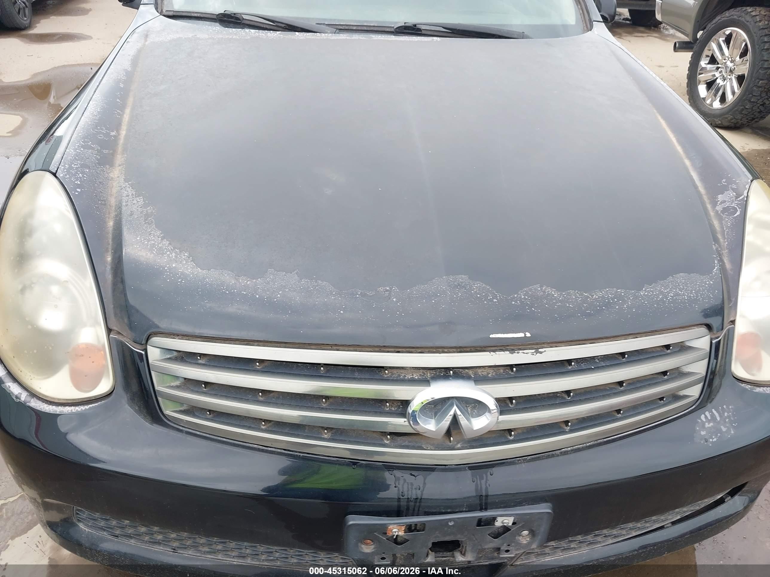 2005 Infiniti G35x   Black vin: JNKCV51F95M316042